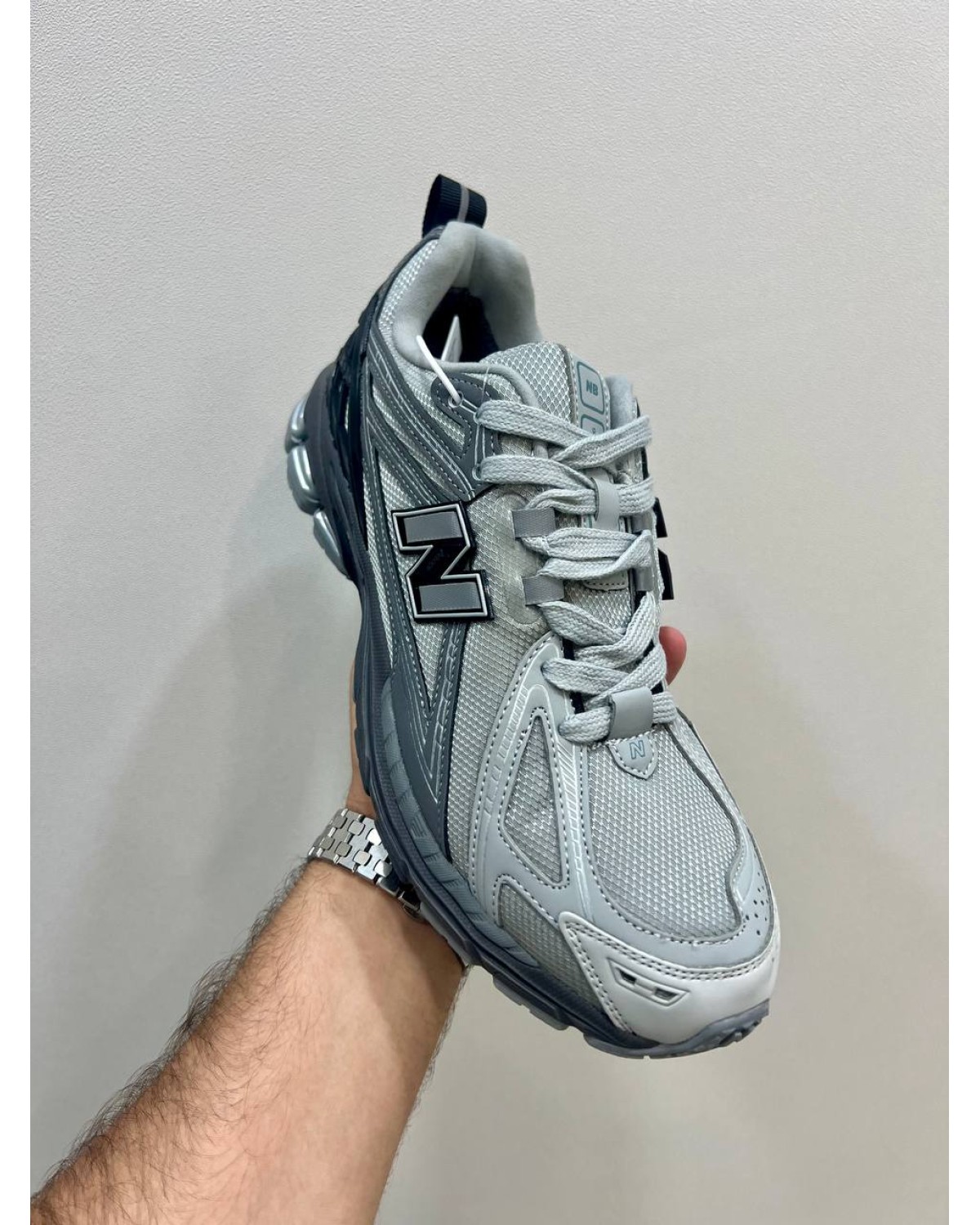 New Balance 1906R Gore-Tex Grey Black New Balance 1906R Gore-Tex Grey Black