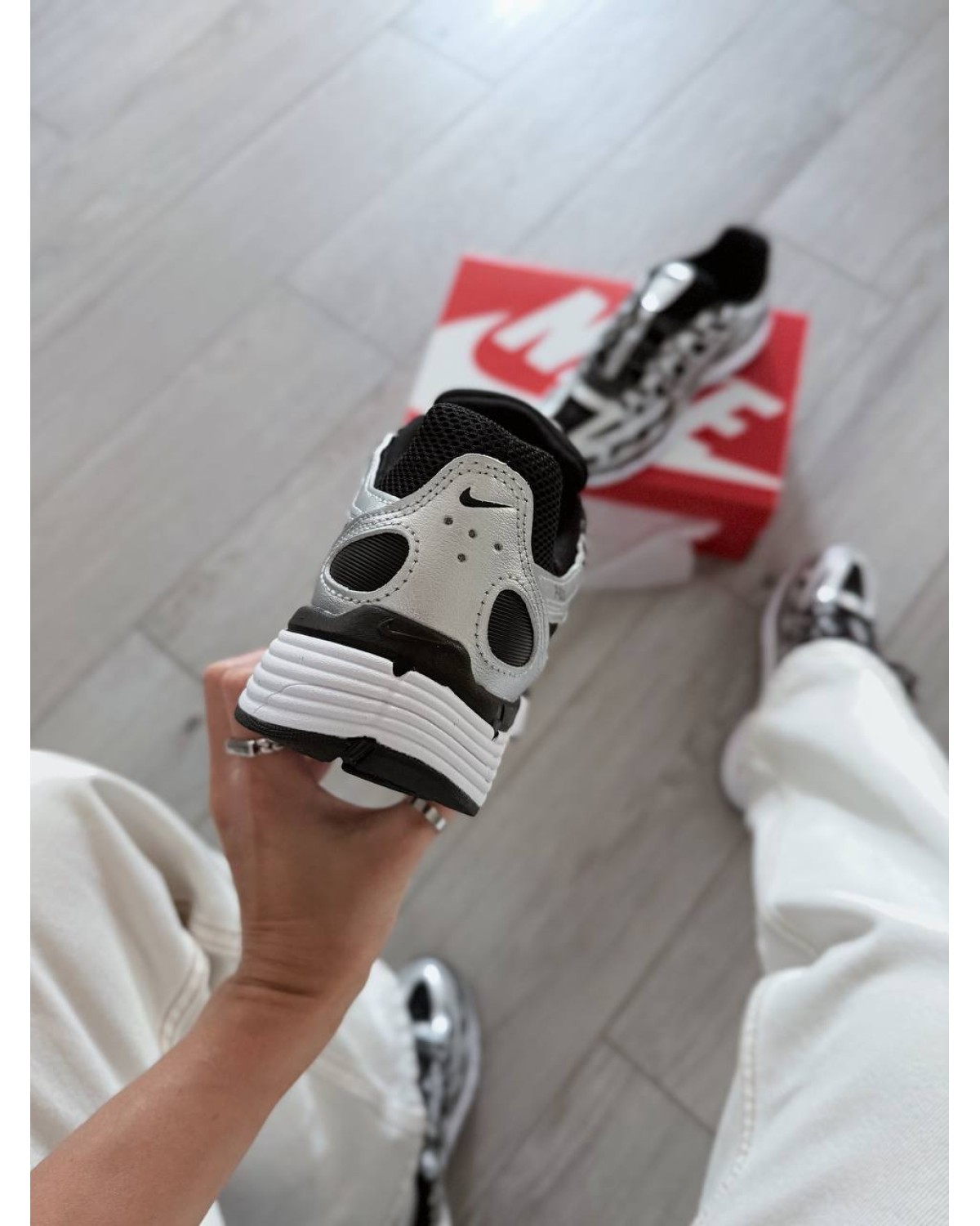 Nike P-6000 Metallic/Black