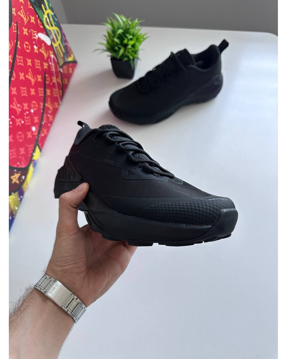 Salomon Genesis Gore-Tex Total Black