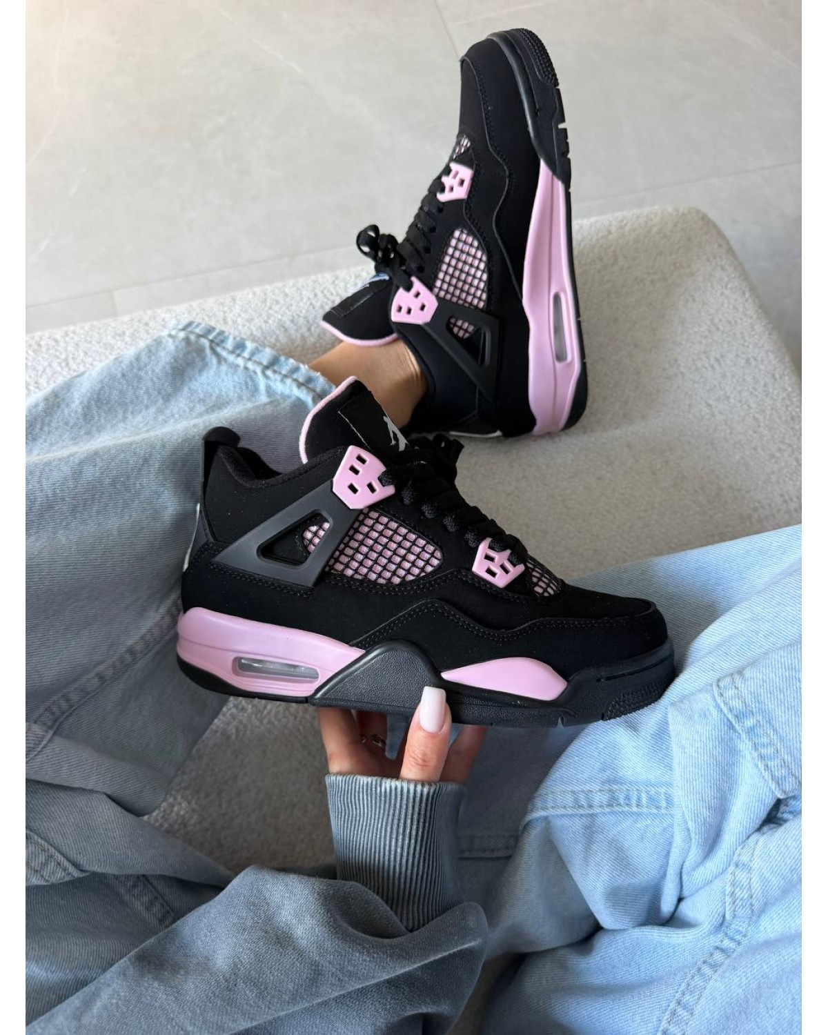 Nike Air Jordan 4 “Pink Thunder”