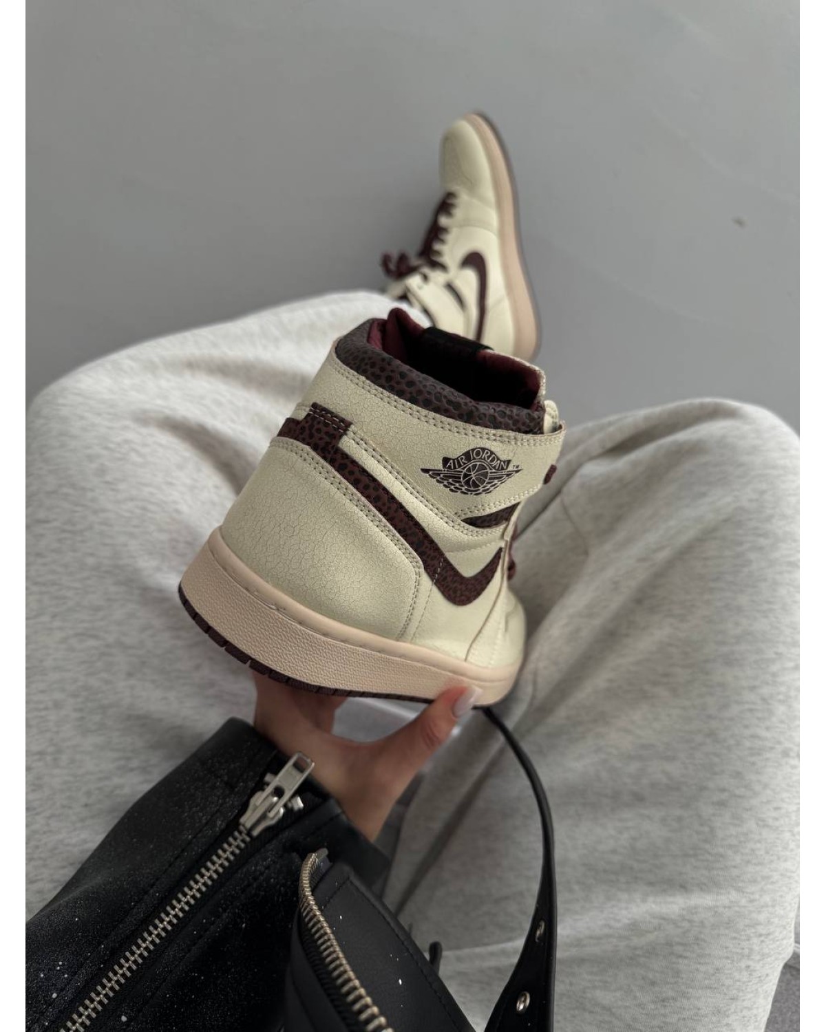 Nike Air Jordan 1 Retro A Ma Maniére “Cracked Skin”