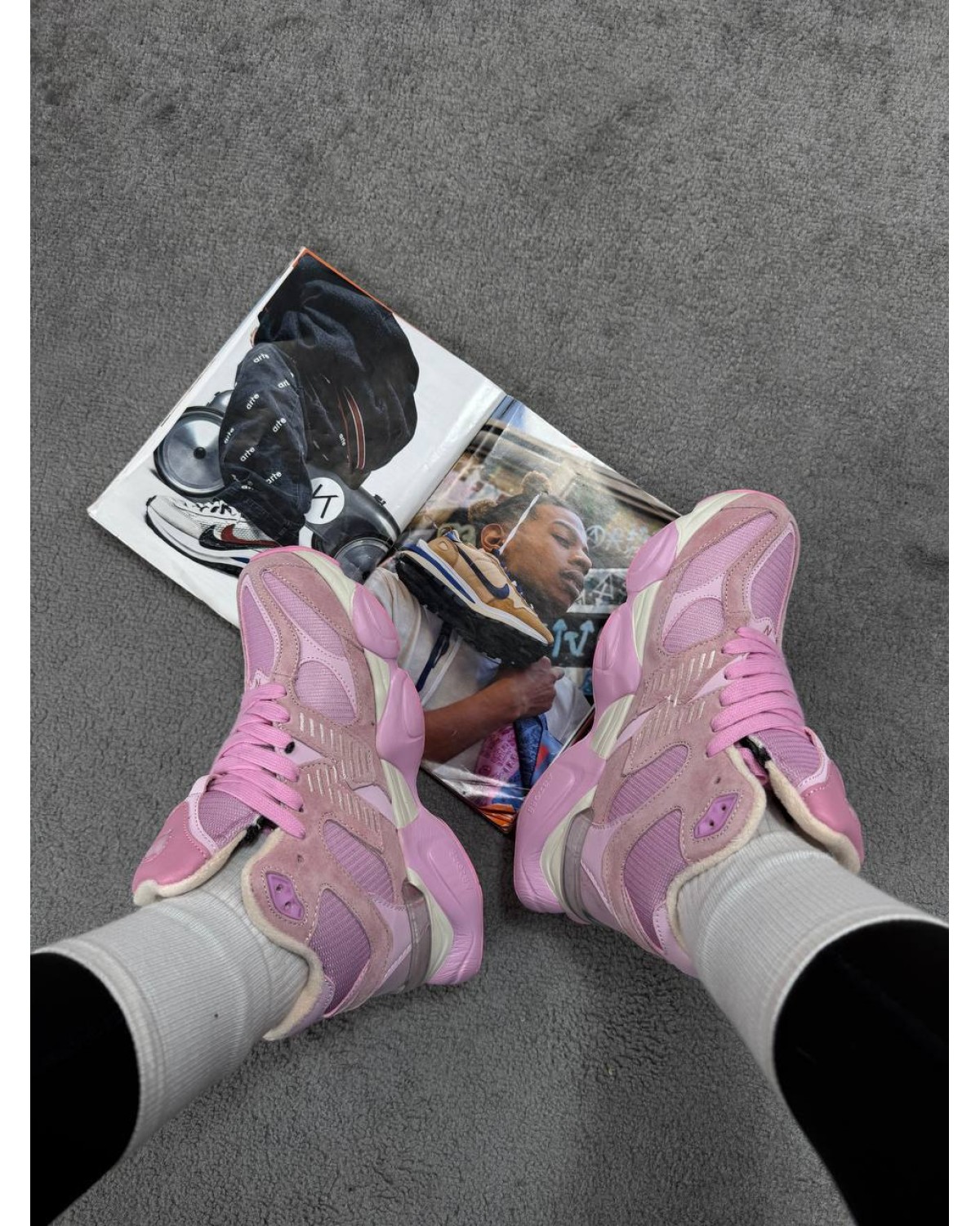 New Balance 9060 Pink