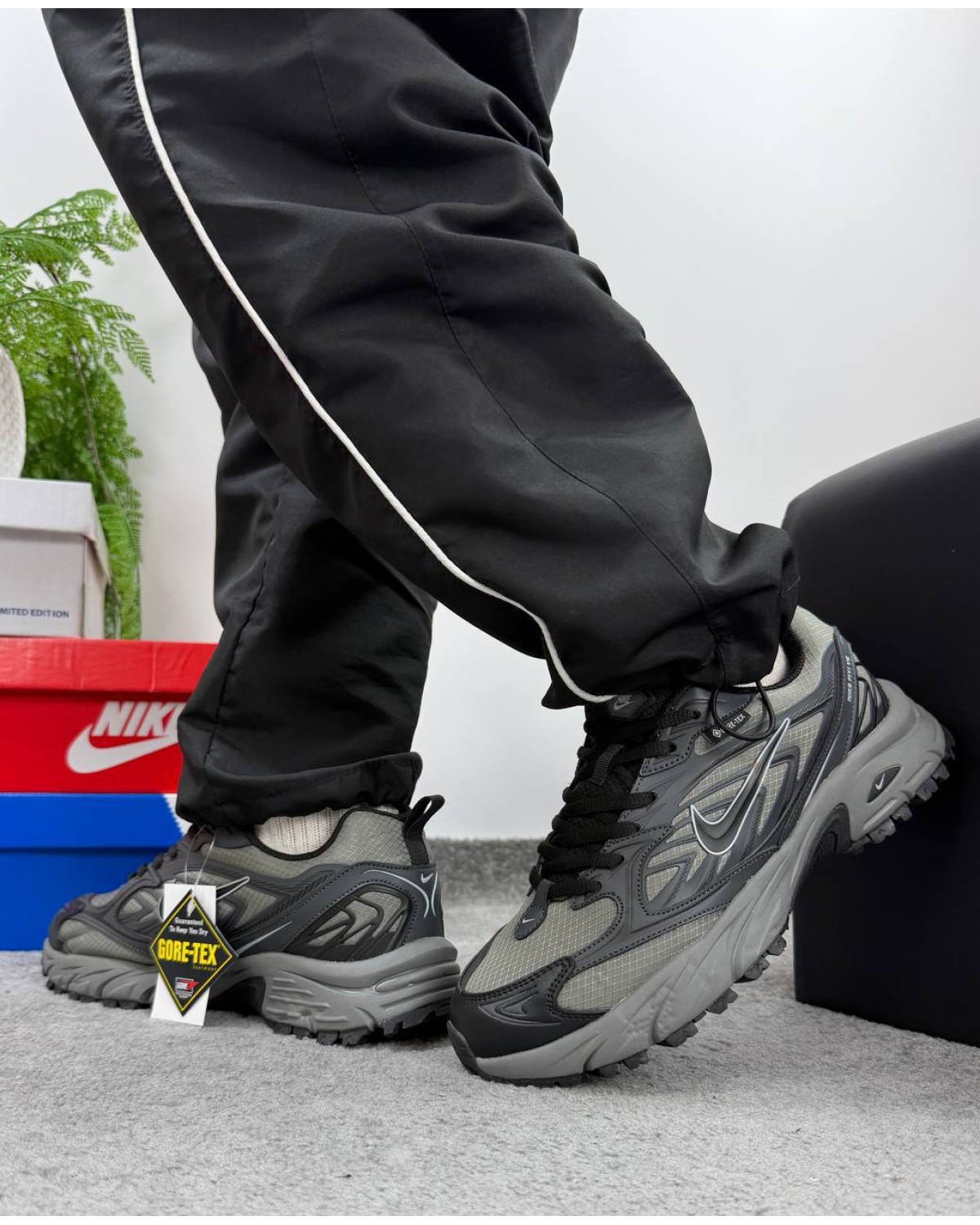 Nike Fiyi V2 Black Khaki Gore Tex