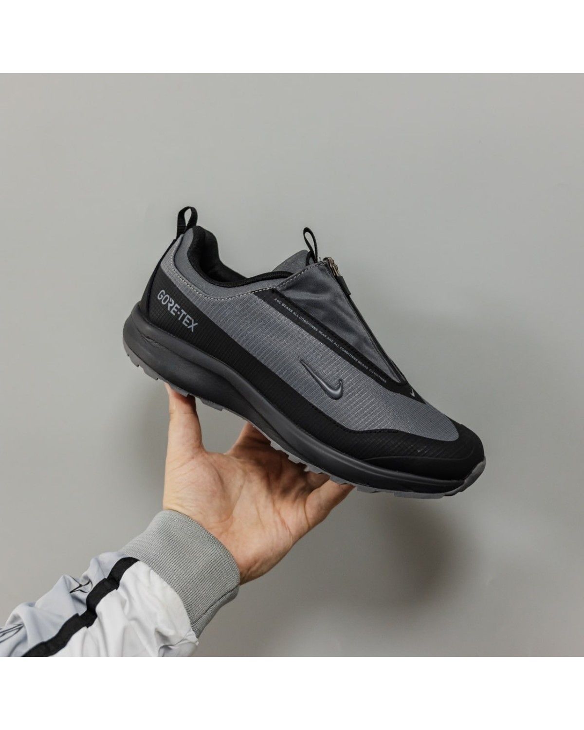 Nike ACG Mountain Fly Gore-Tex Nike ACG Mountain Fly Gore-Tex