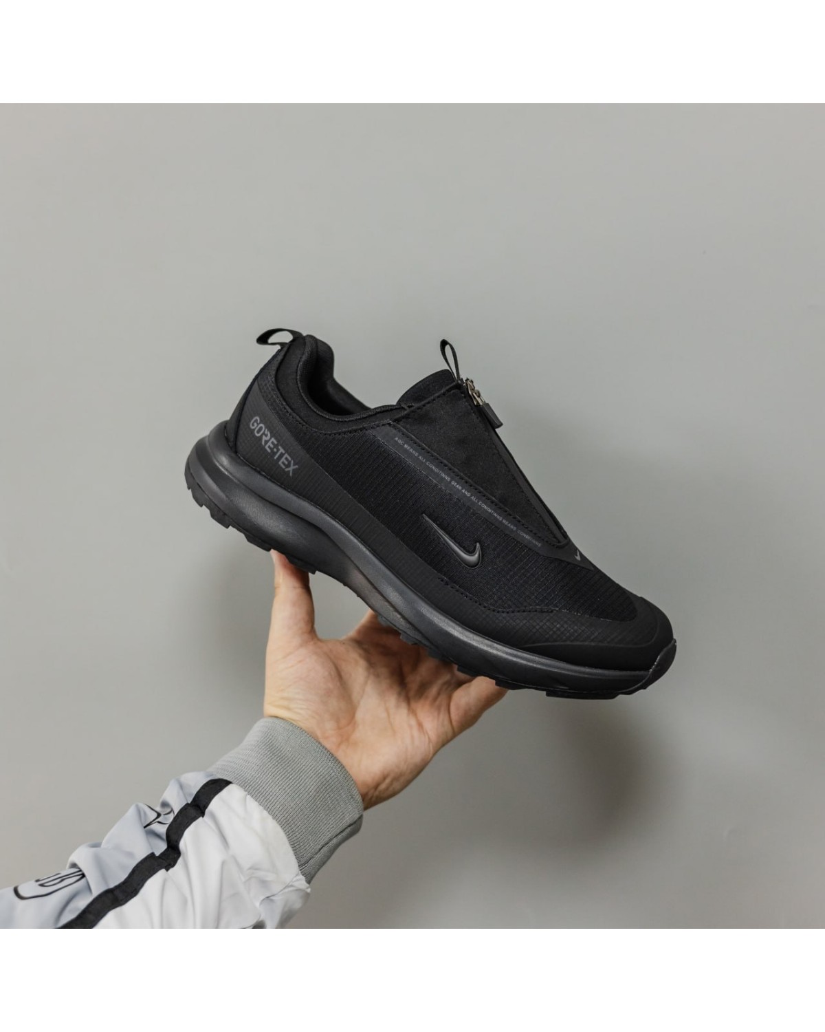 Nike ACG Mountain Fly Gore-Tex Nike ACG Mountain Fly Gore-Tex