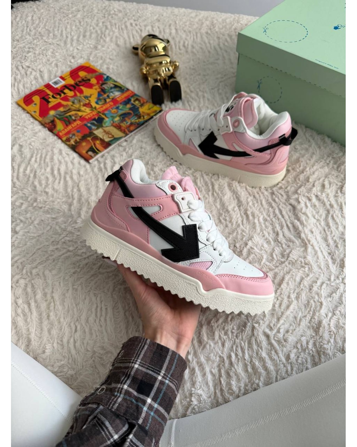 Off-White Sponge Mid Top Pink White Off-White Sponge Mid Top Pink White