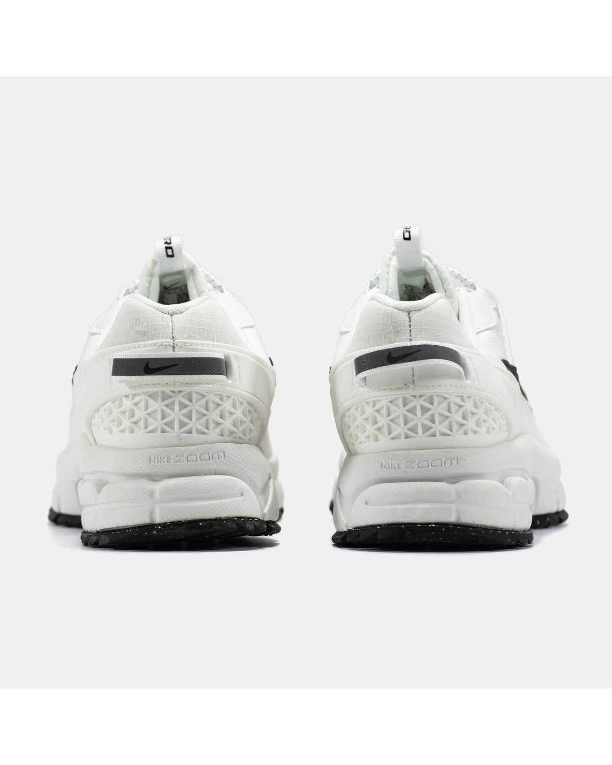 Nike Air Zoom Vomero Roam White Black Nike Air Zoom Vomero Roam White Black