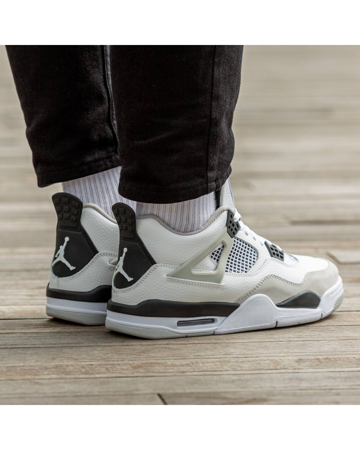 Nike Air Jordan Retro 4 Military Black
