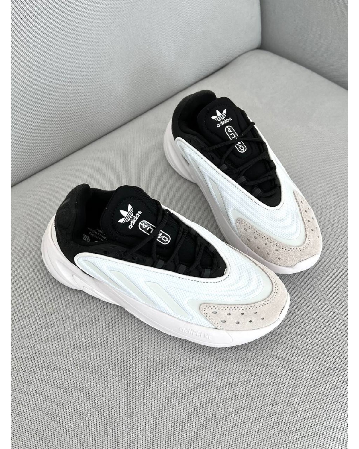 Adidas Ozelia White Black