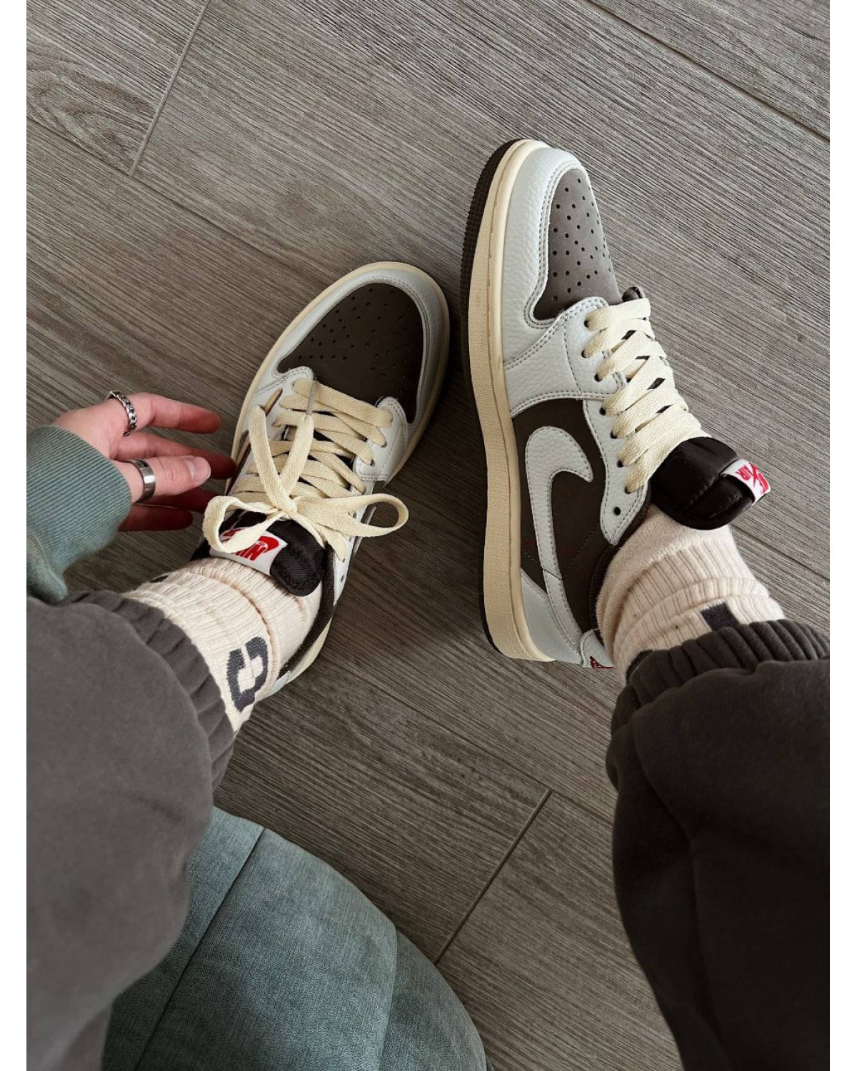 Jordan 1 Retro Low OG SP Travis Scott Reverse Mocha