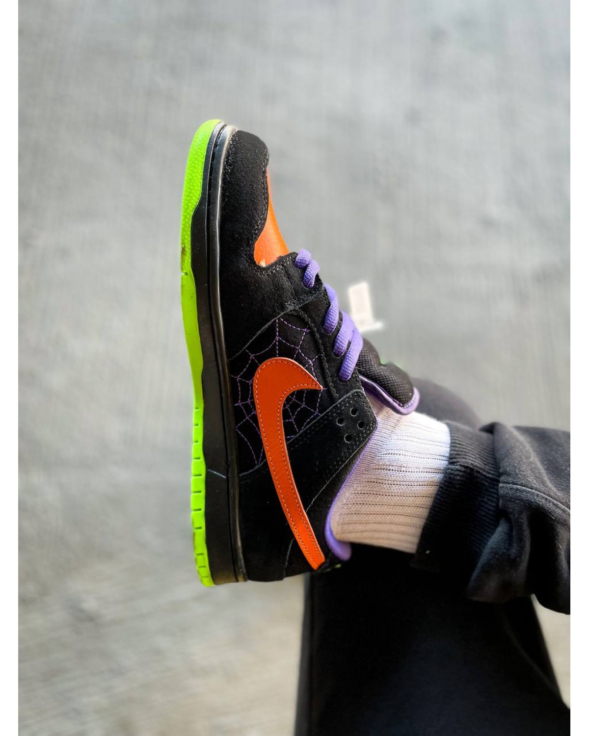 Nike SB Dunk Low "Night of Mischief" Halloween