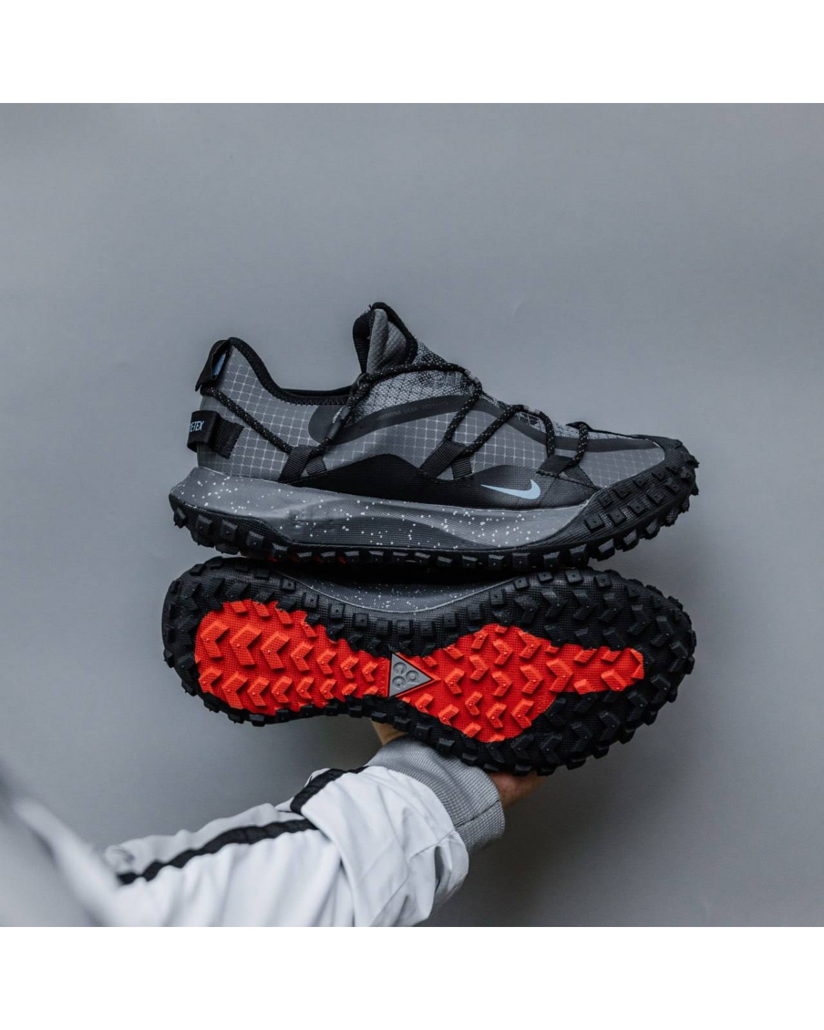 Nike ACG Mountain Fly Low Nike ACG Mountain Fly Low