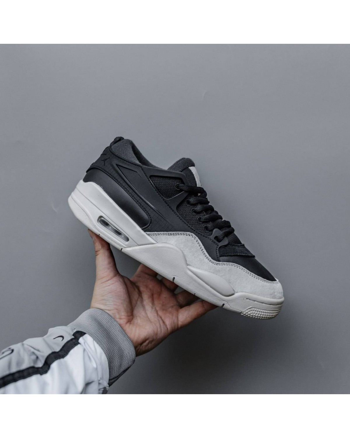 Nike Air Jordan 4RM Nike Air Jordan 4RM