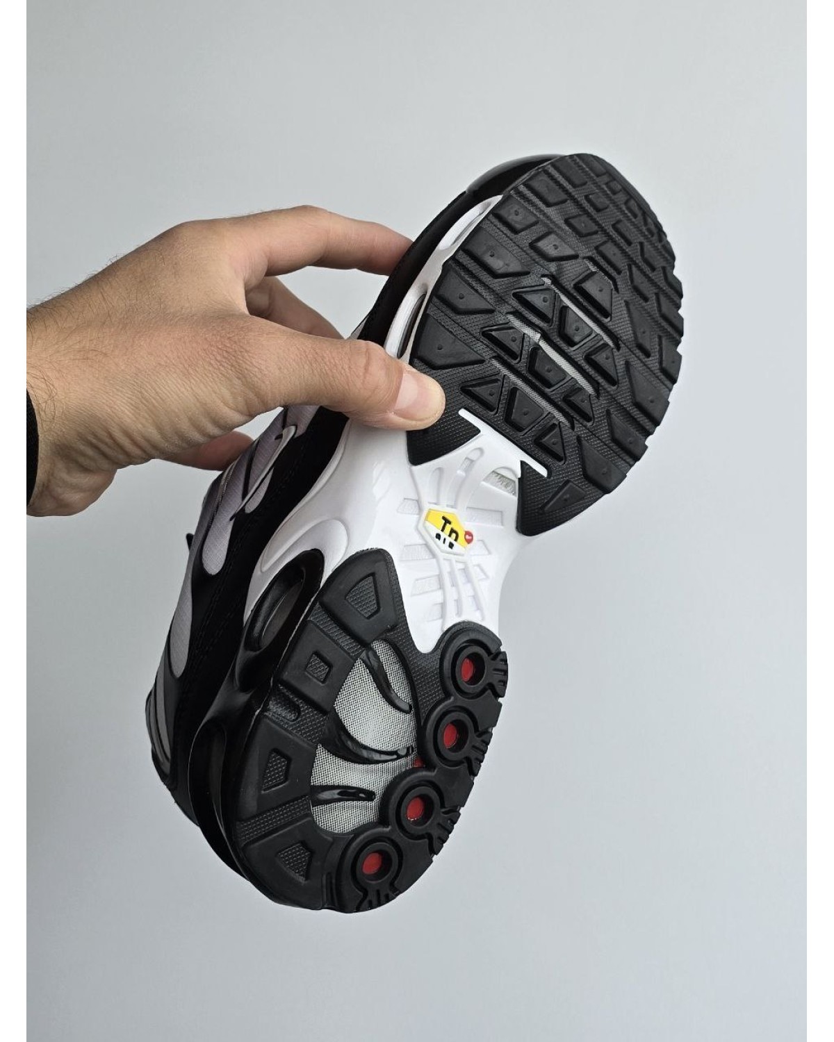 Nike TN Gore-Tex Black White Nike TN Gore-Tex Black White