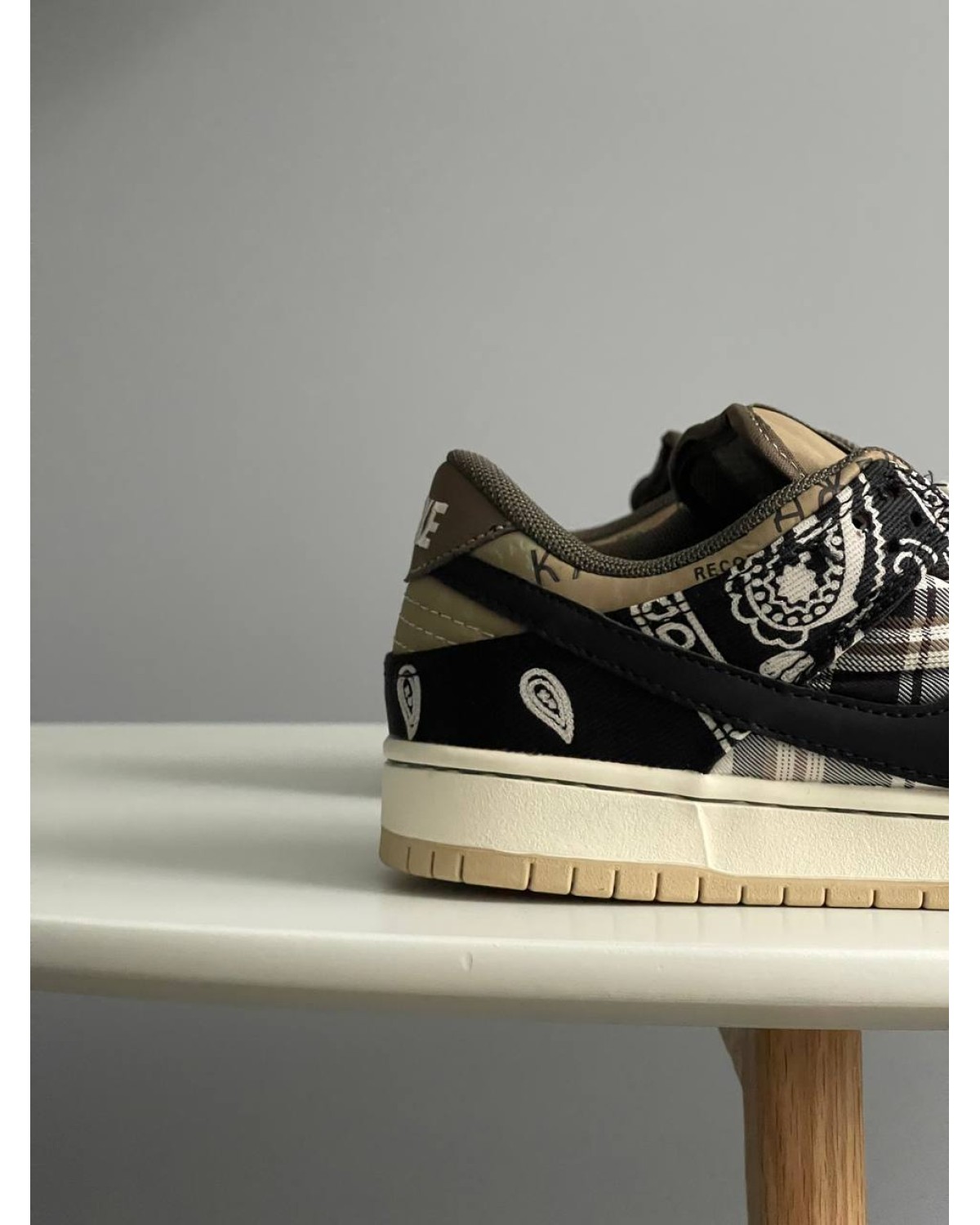 Nike SB Dunk Low x Travis Scott Nike SB Dunk Low x Travis Scott