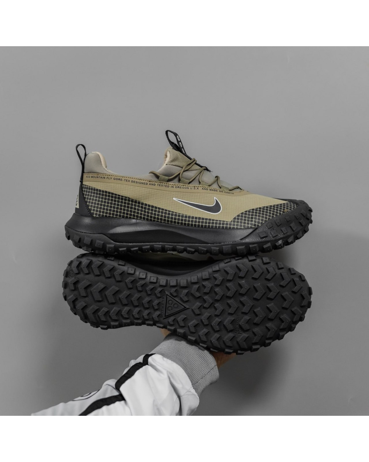 Nike ACG Mountain Fly Nike ACG Mountain Fly