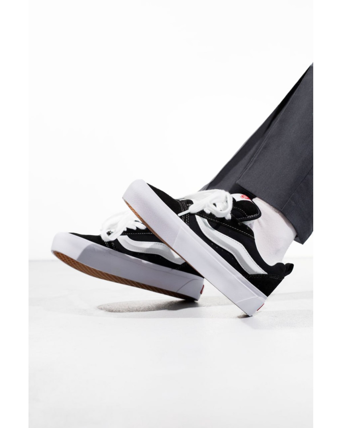 Vans Knu Skool Platform Black/White