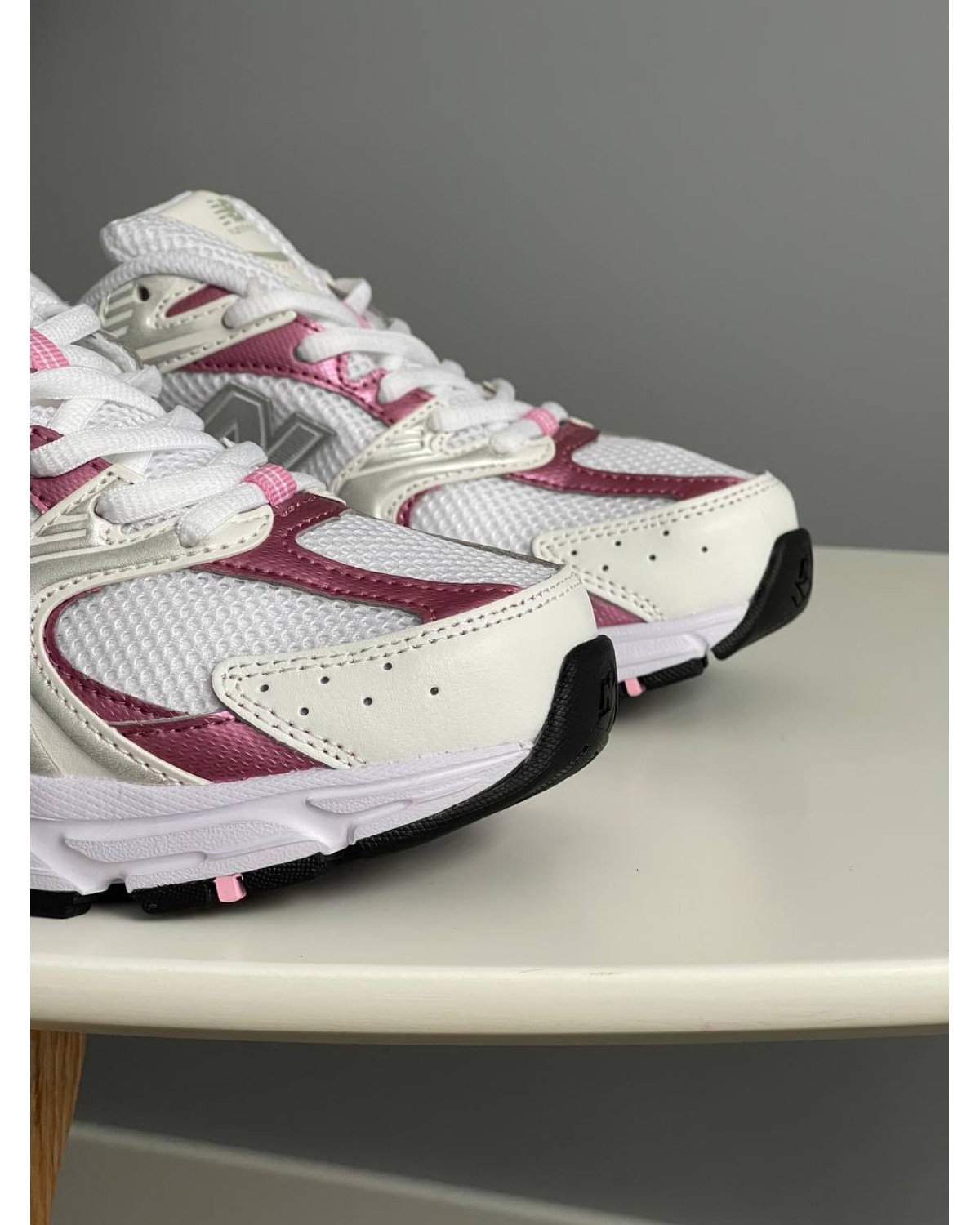 New Balance 530 White Pink