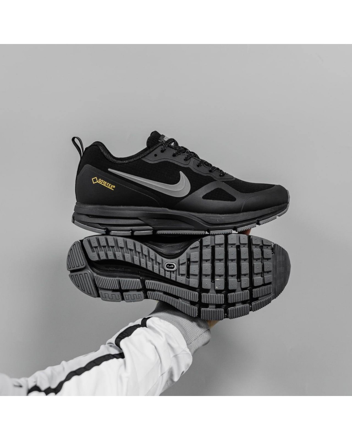 Nike Shield Nike Shield