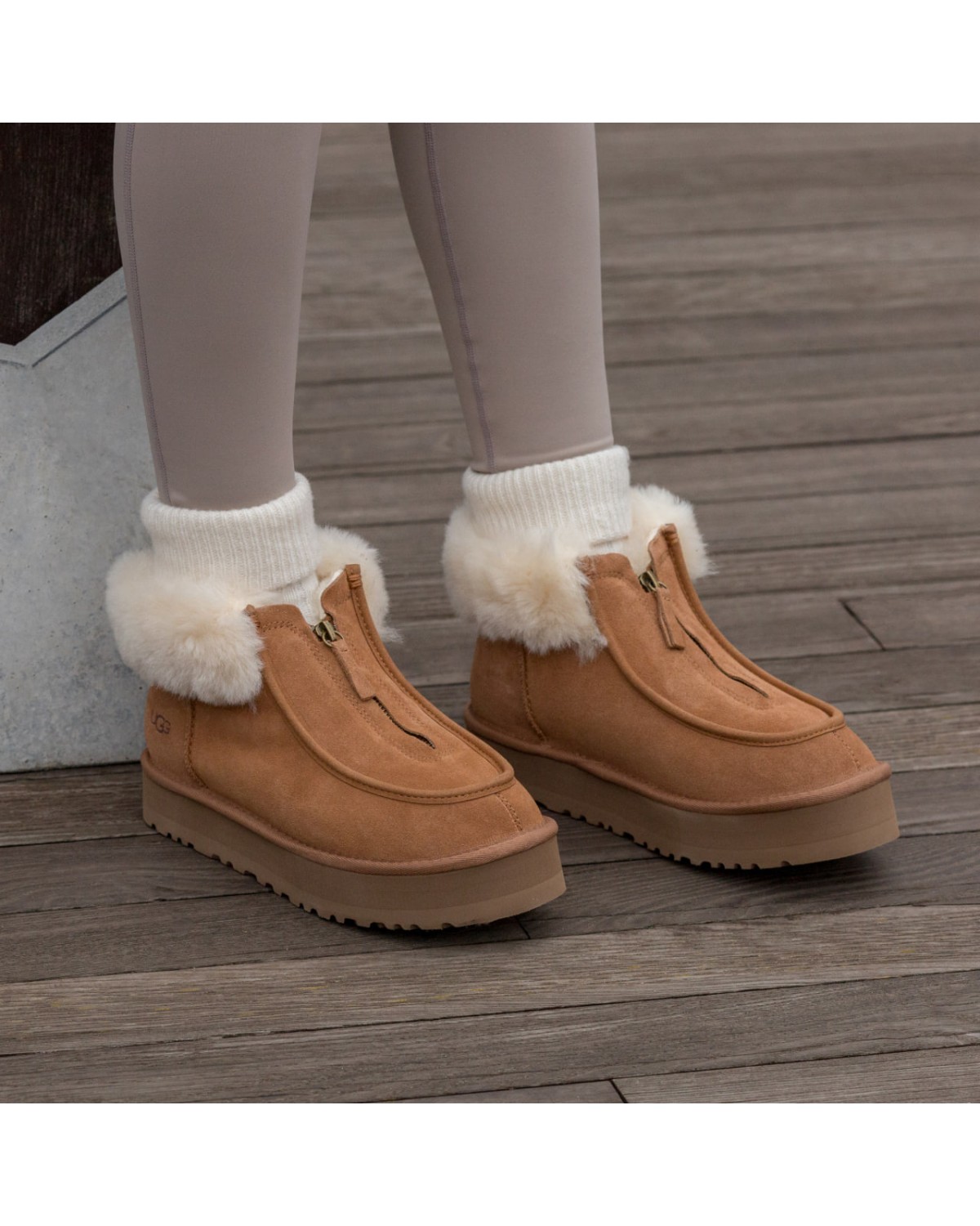 UGG Funkette Chestnut Platform