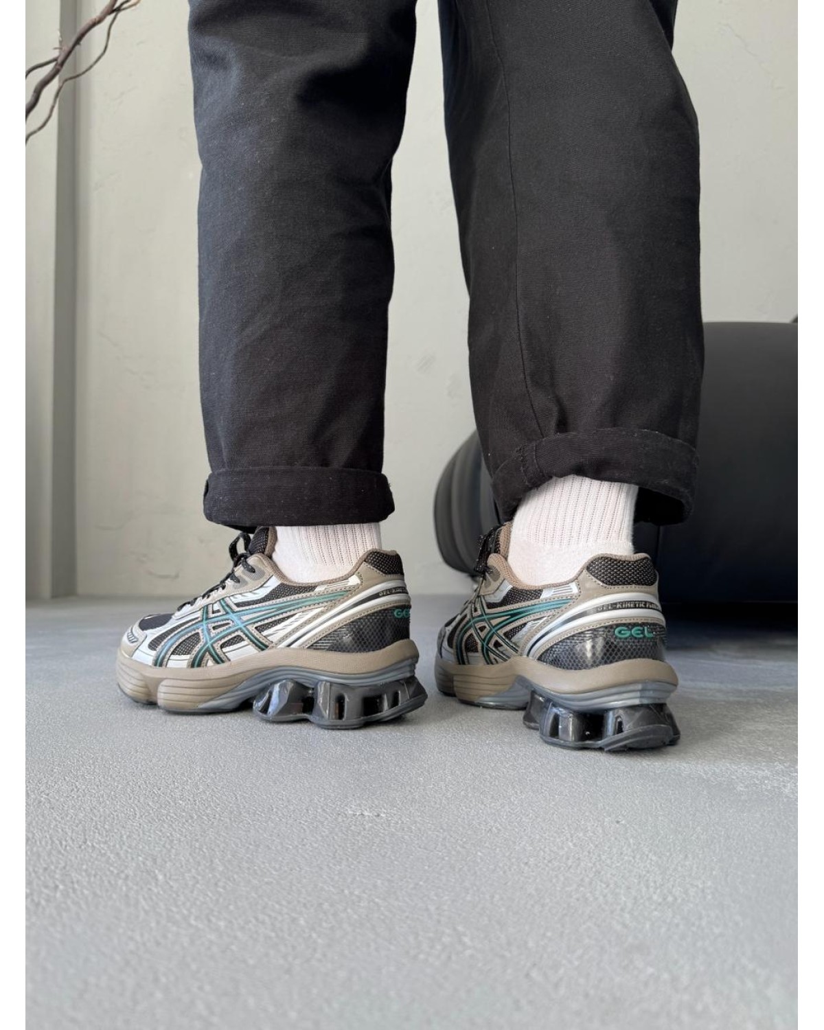 Asics Gel-Kinetik Fluent Black/Dark Taupe Asics Gel-Kinetik Fluent Black/Dark Taupe