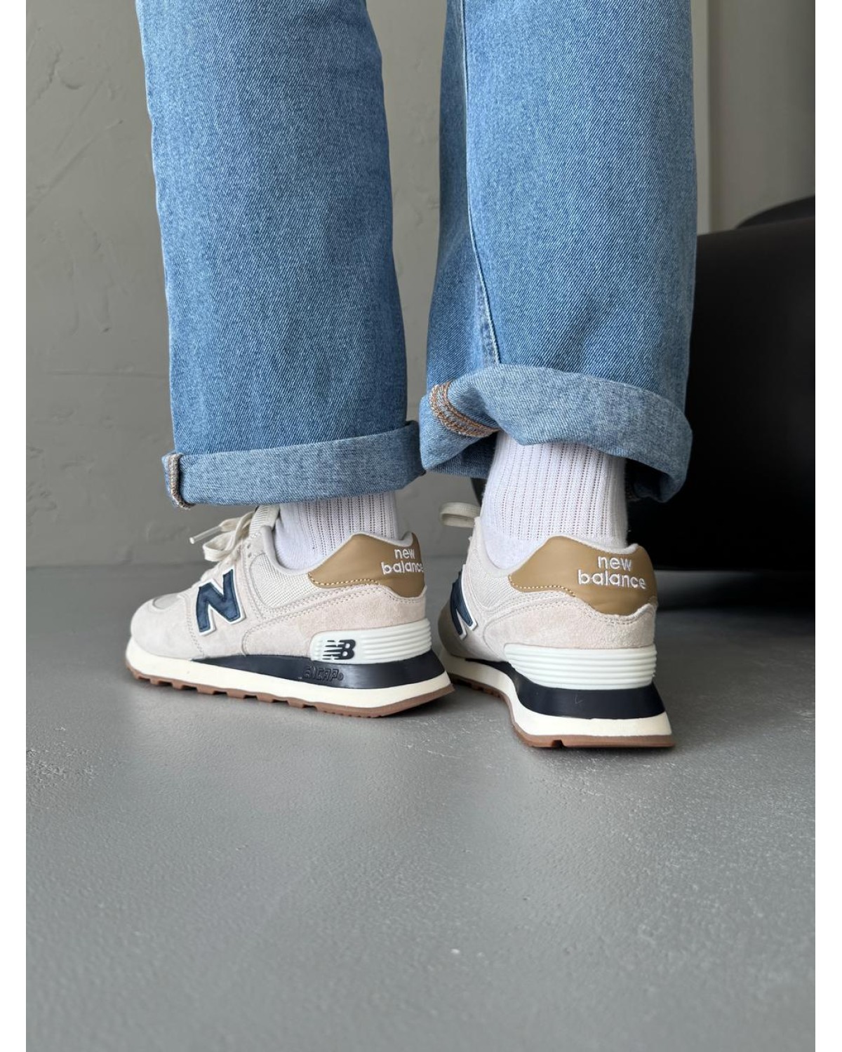 New Balance 574 Light Beige/Blue New Balance 574 Light Beige/Blue