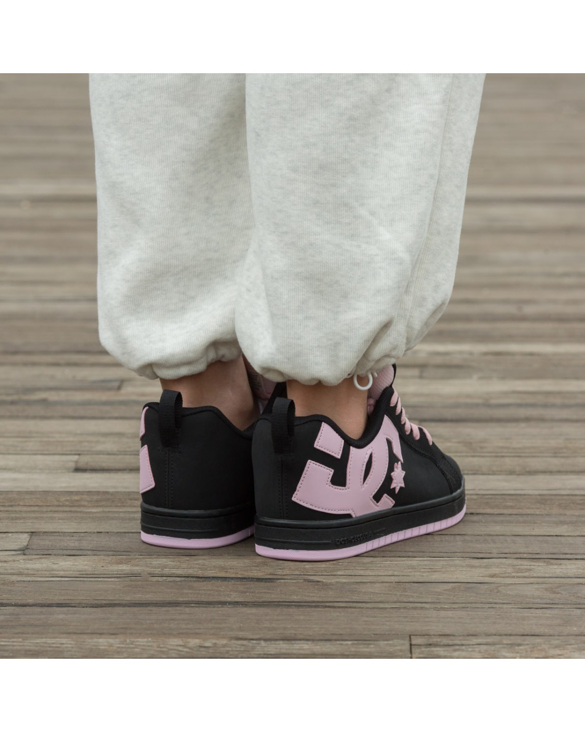 DC Court Graffik Black Pink