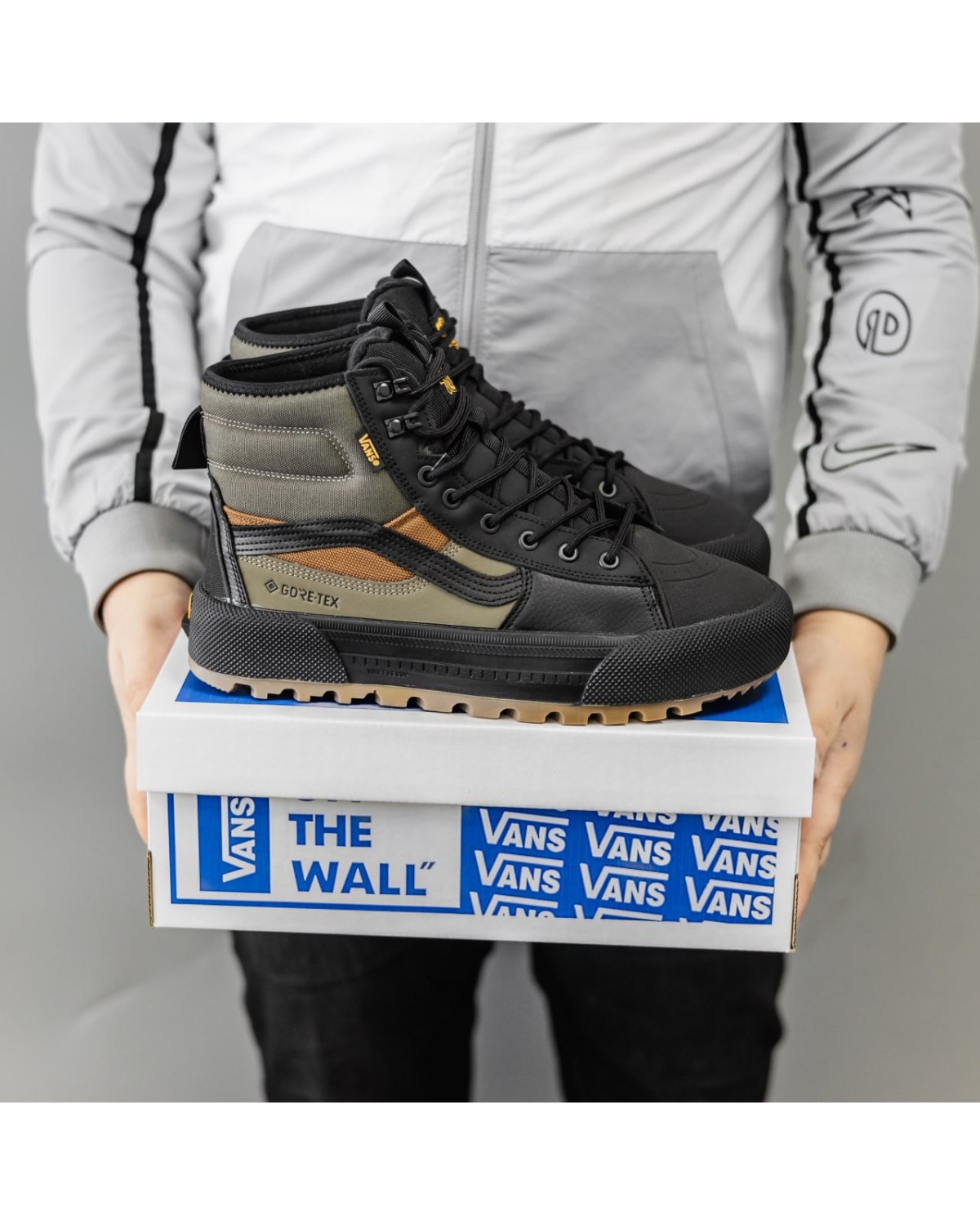 Vans Old Skool MTE 1 Gore Tex HI Black Khaki