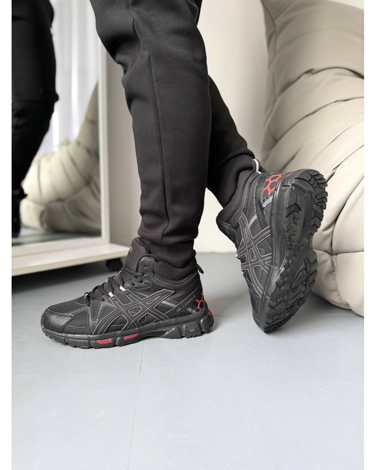 Asics Gel-Kahana 8 High Black Rose Gold Fur