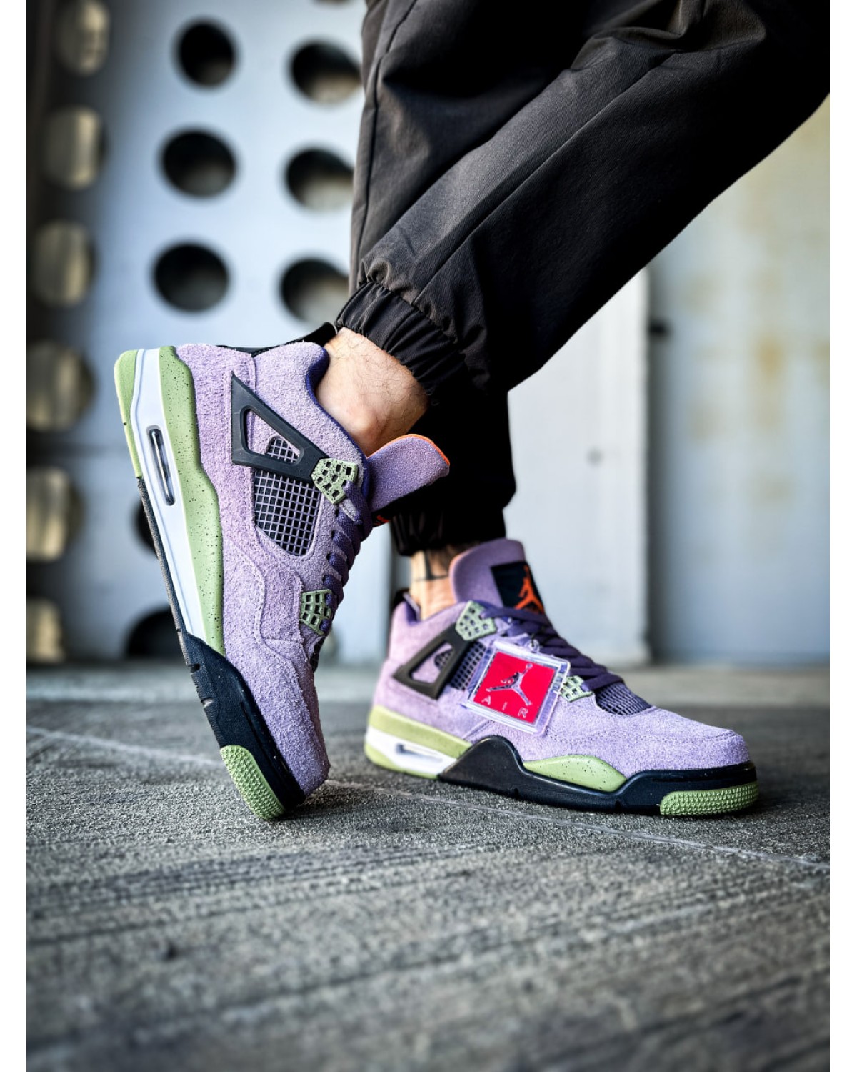 Nike Air Jordan 4 "Paris Violet"