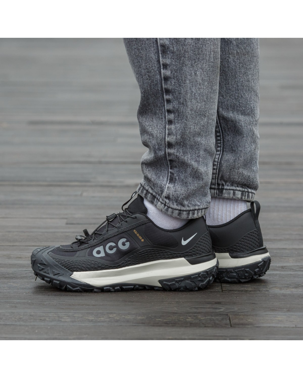Nike Acg Moutain fly Gore Tex Black Beige