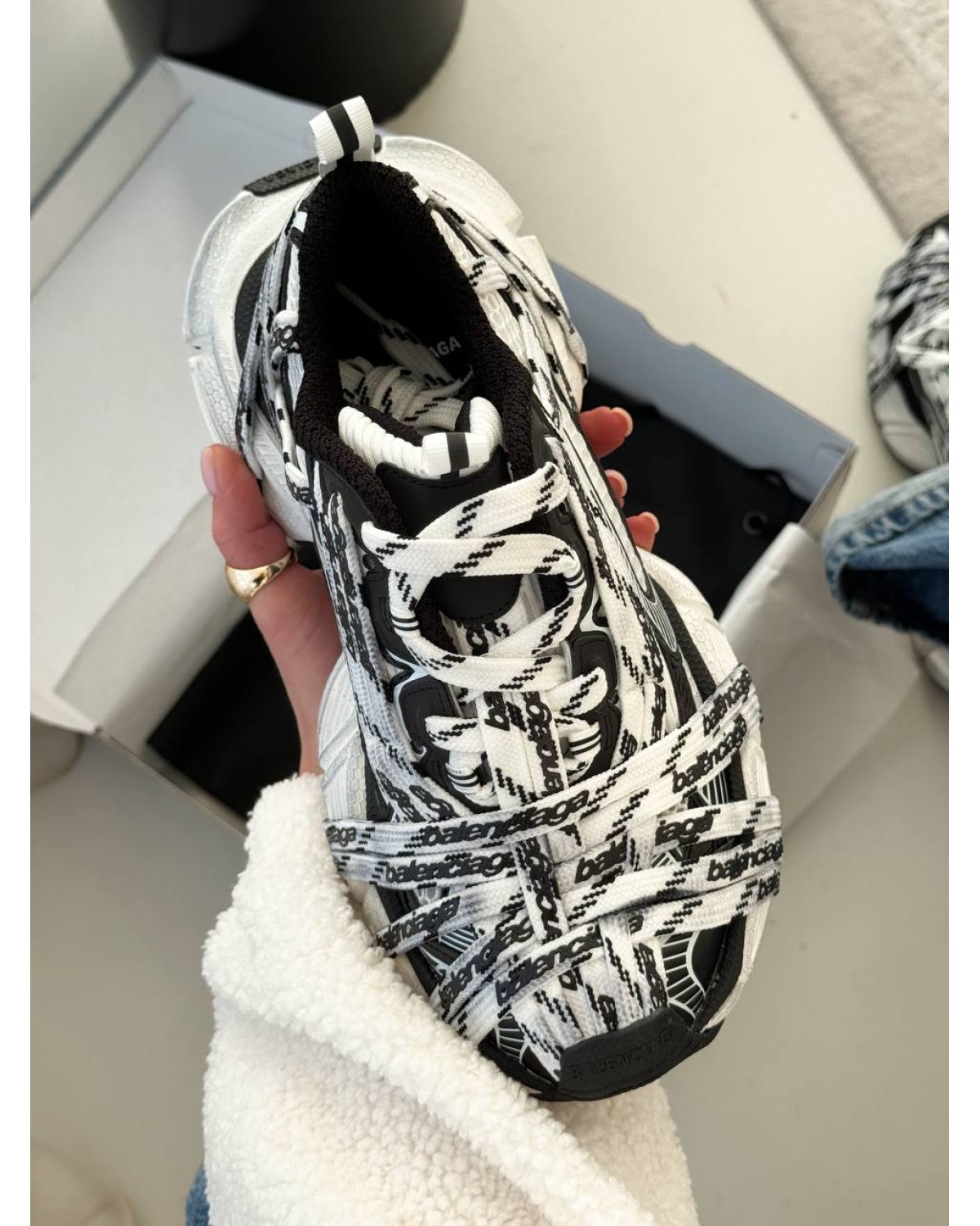 Balenciaga 3xl Extreme Laces  Black/White Logo