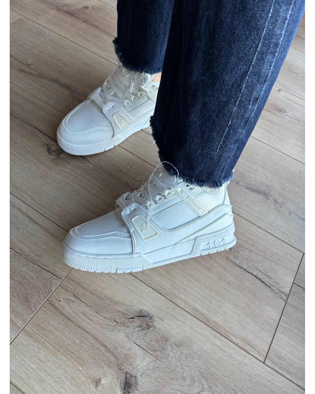 Louis Vuitton Trainer Triple White