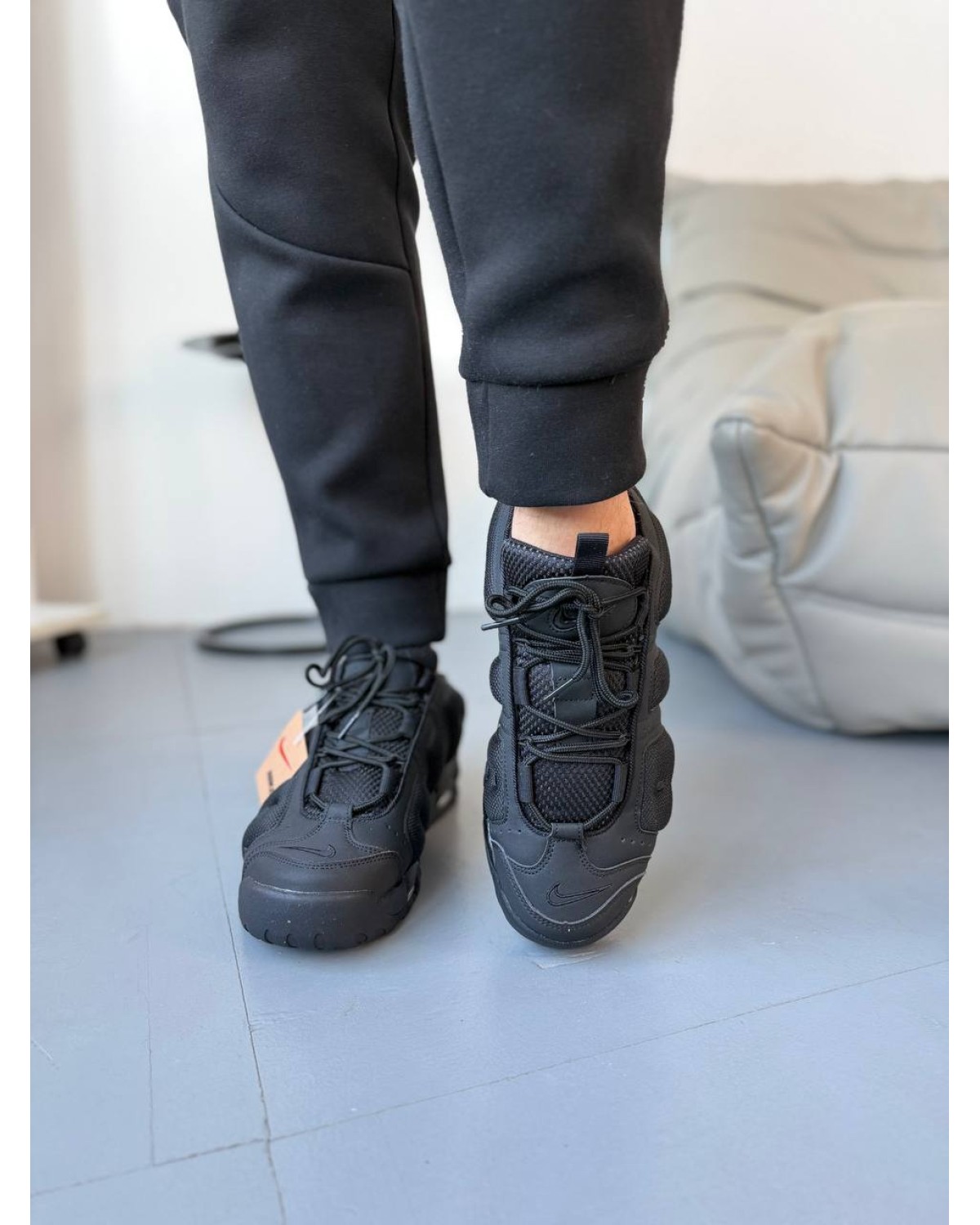 Nike Air More Uptempo Low Black