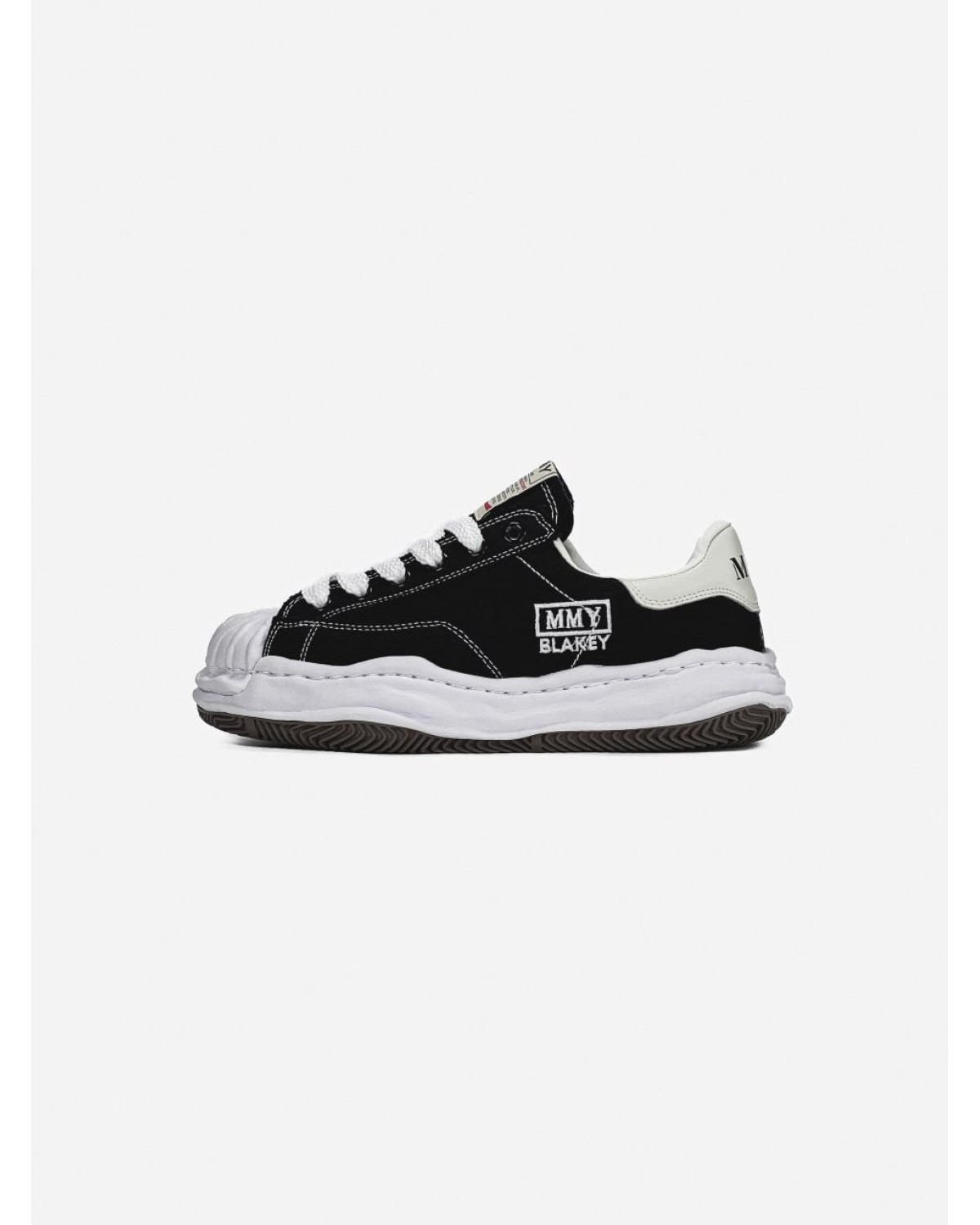 Maison Mihara Yasuhiro Black White