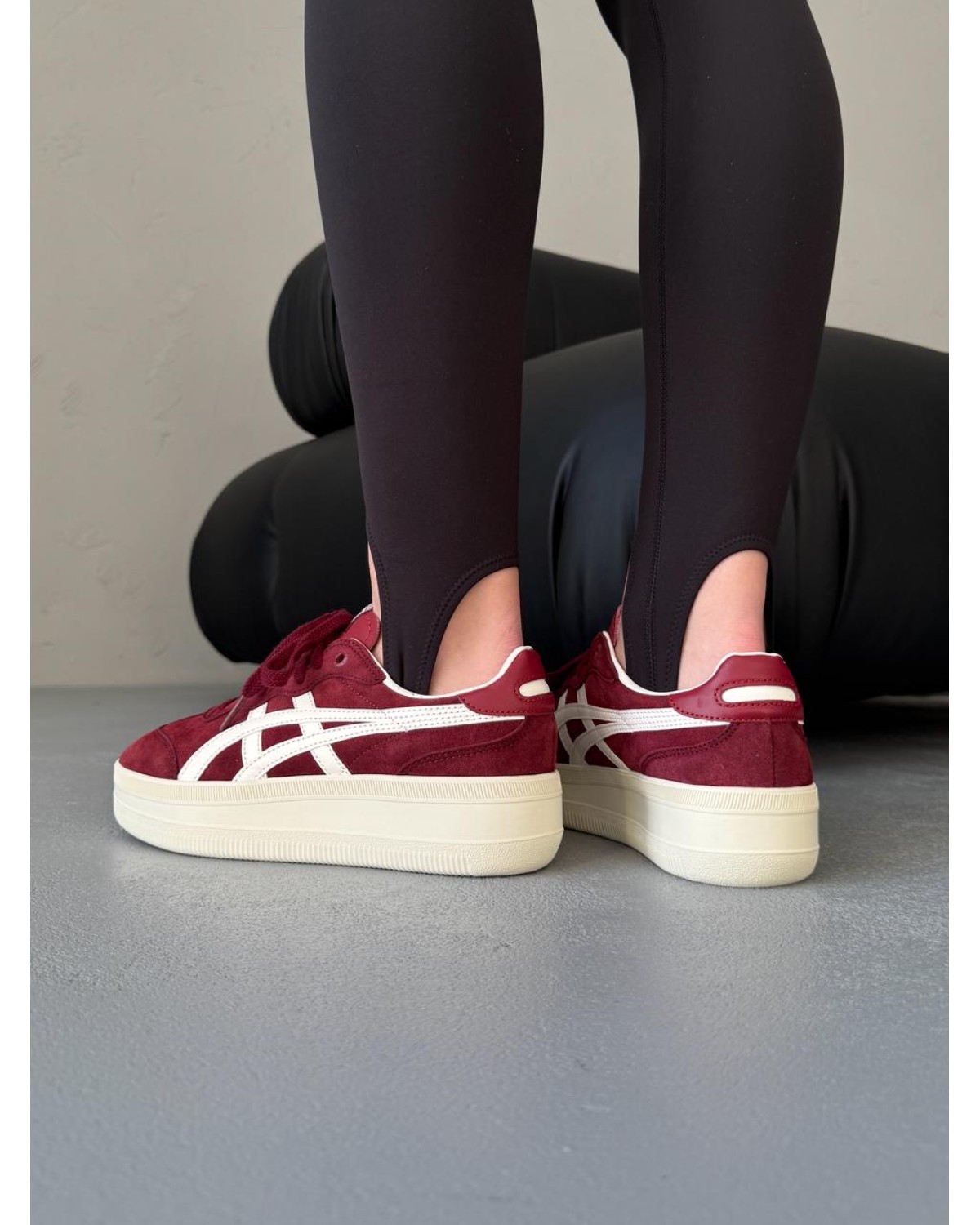 Asics Onitsuka Tiger Tokuten Red