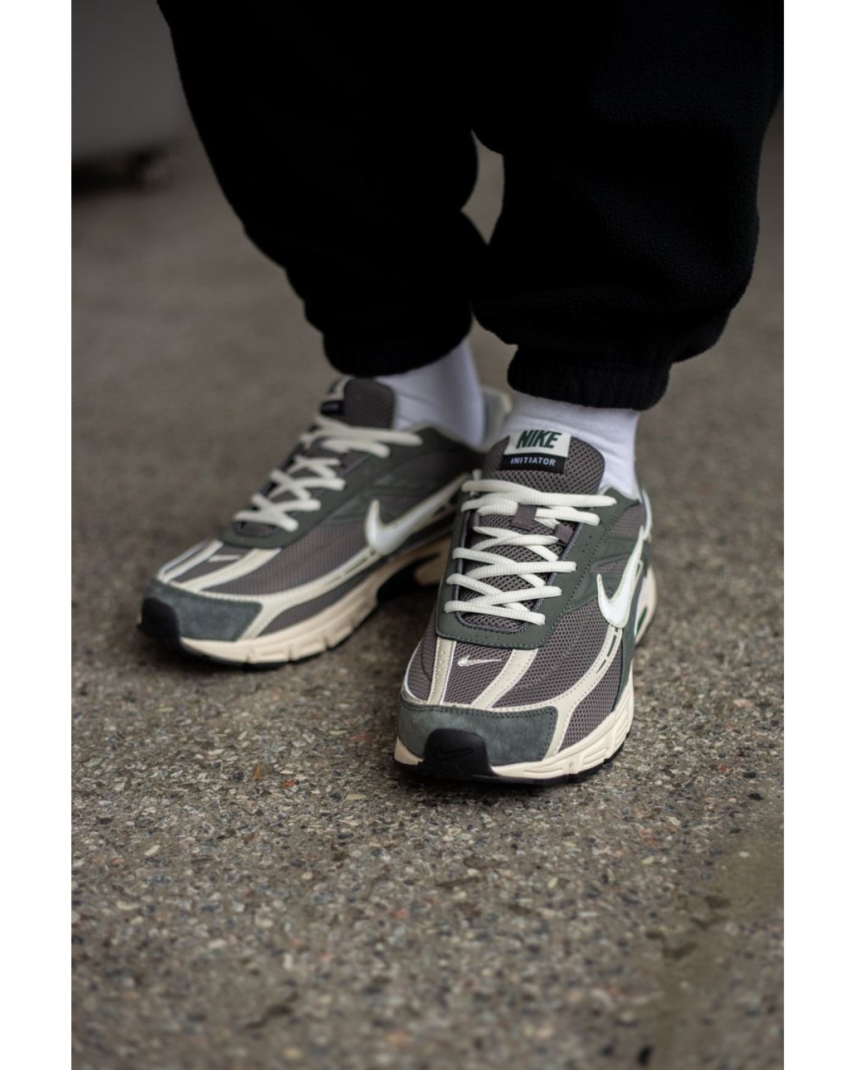 Nike Initiator Beige/Dark Grey Nike Initiator Beige/Dark Grey