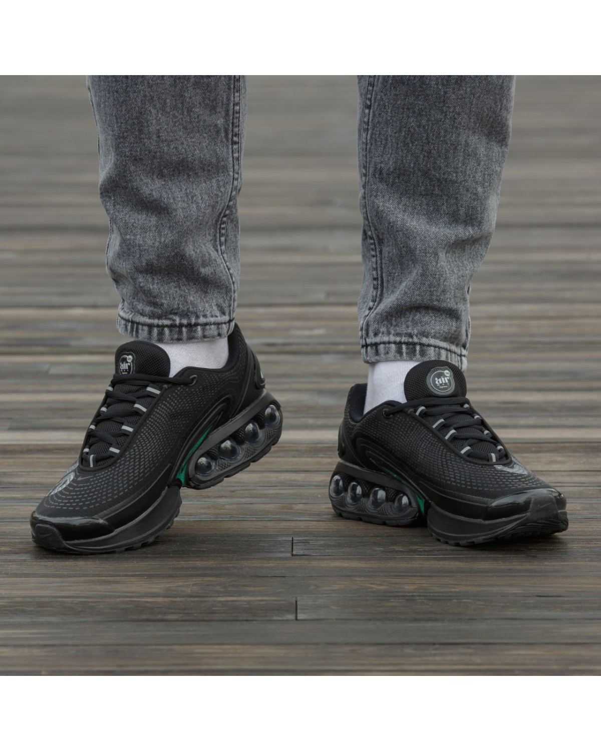 Nike Air Max DN x Supreme