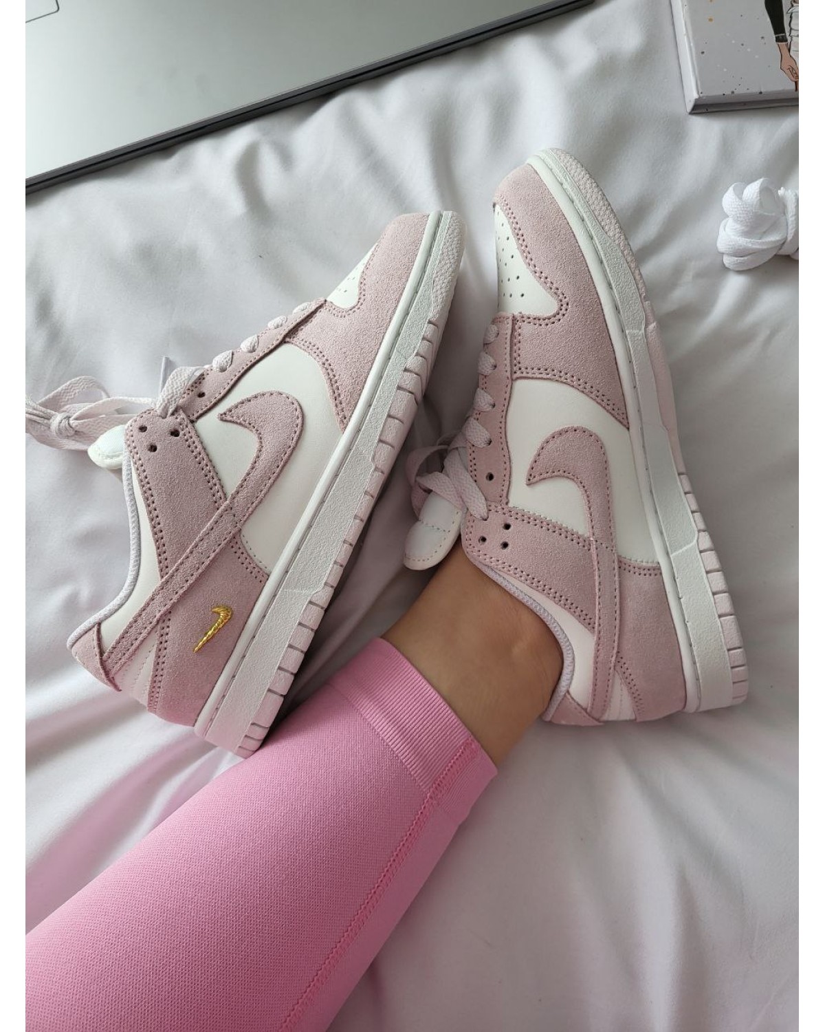 Nike Dunk Low Pink -Metallic Gold