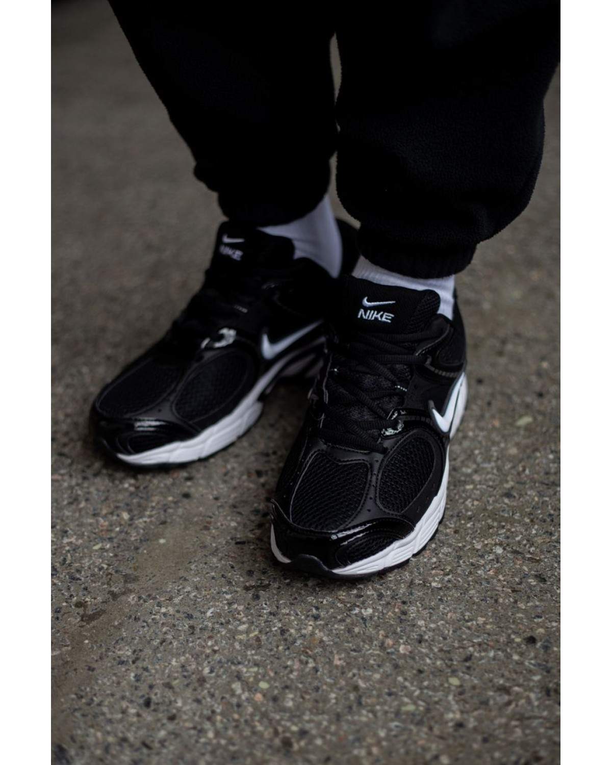 Nike V5 RNR Black/White