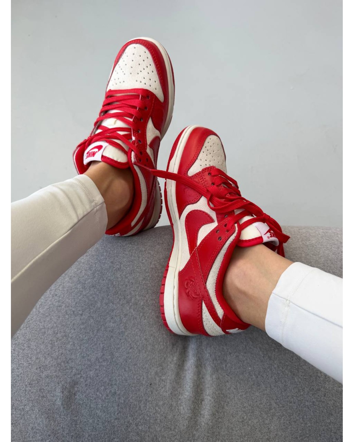 Nike Sb Dunk Red Roses