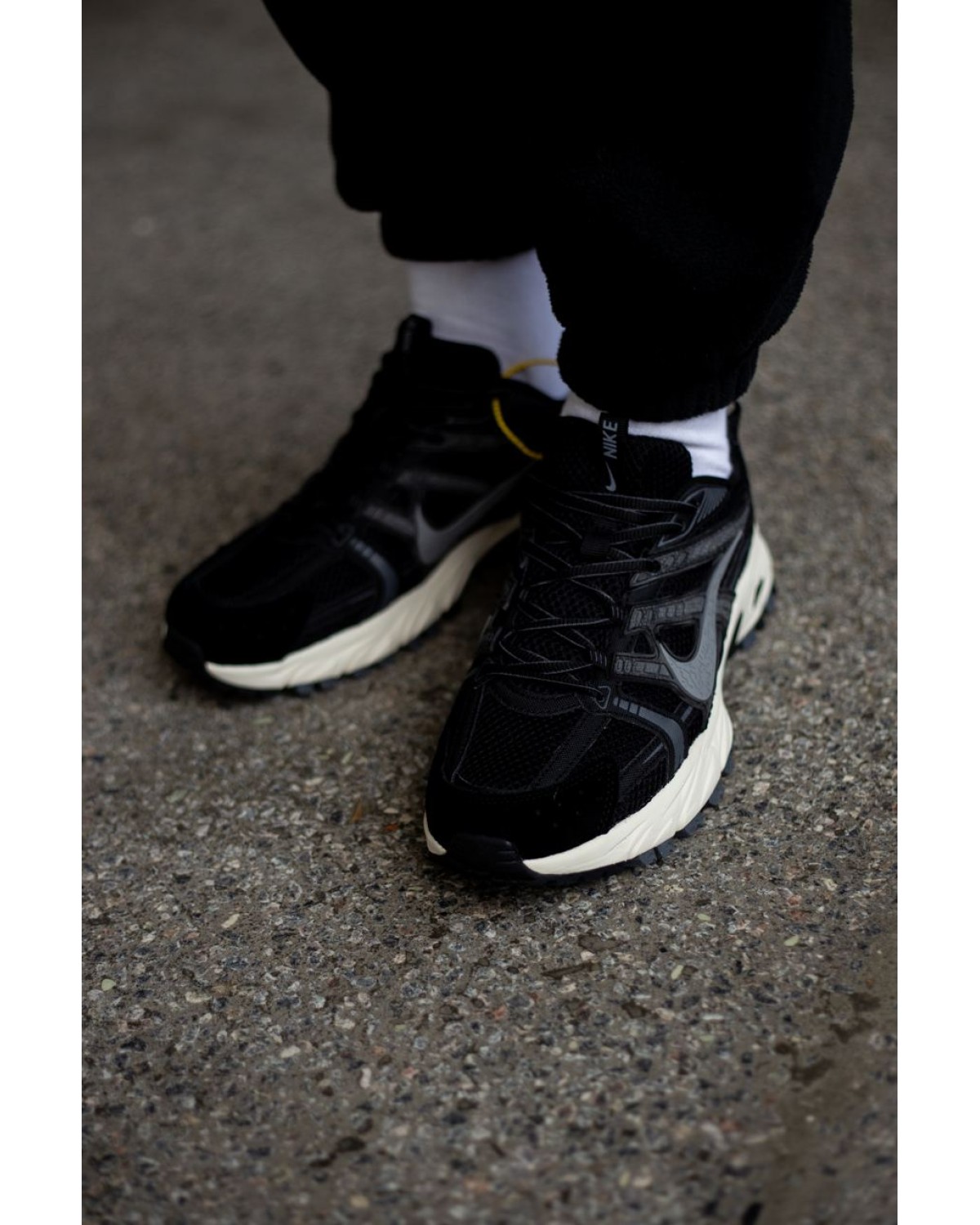 Nike V2K Run Black/White