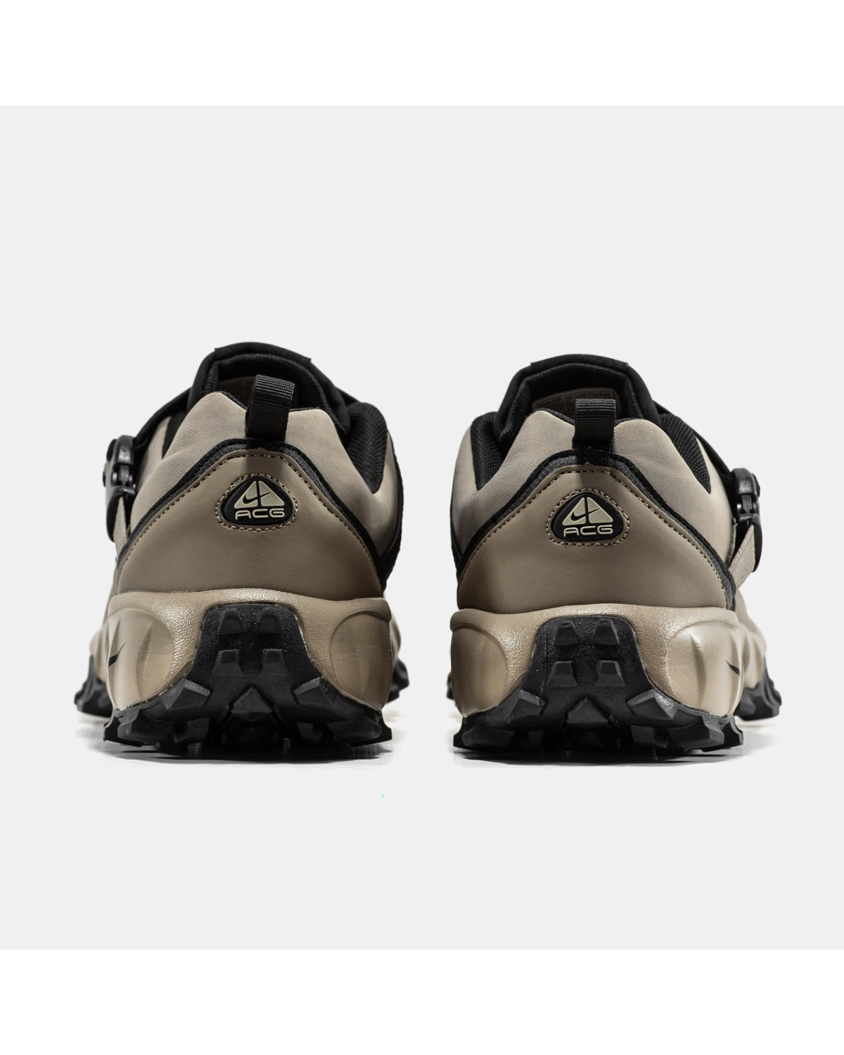 Nike ACG Air Phassad Khaki Black