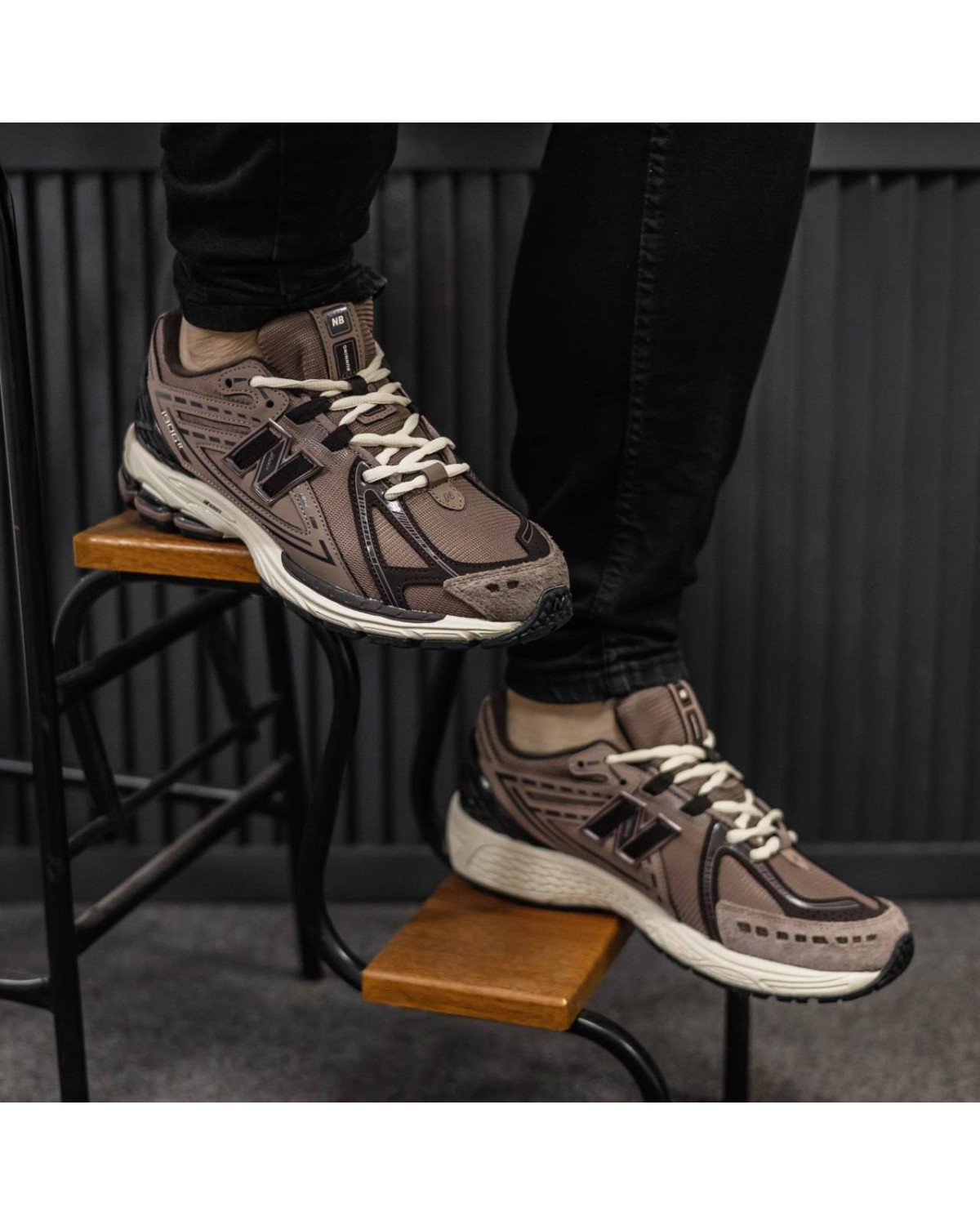 New Balance1906R Bronze