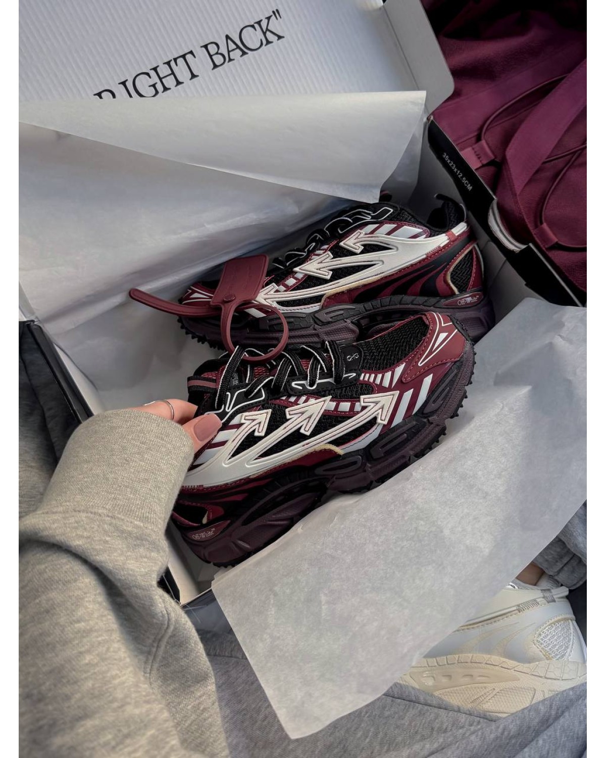 Off-White Right Back Burgundy