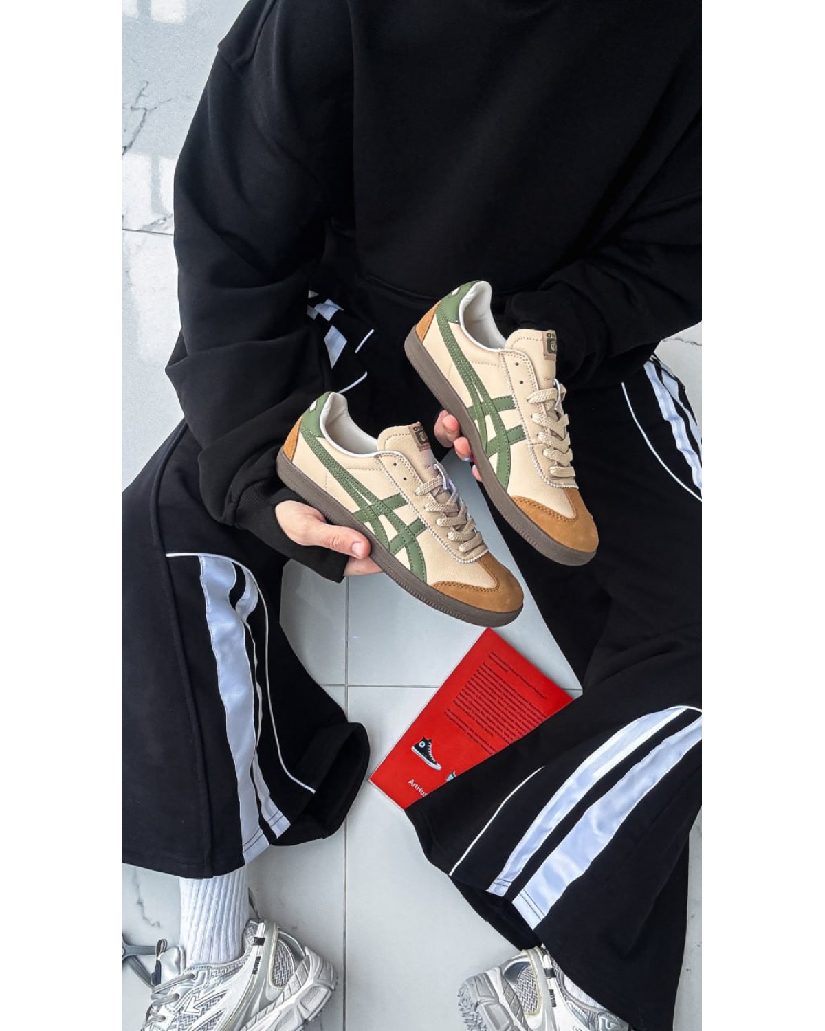 Asics Onitsuka Tiger Tokuten Beige Green