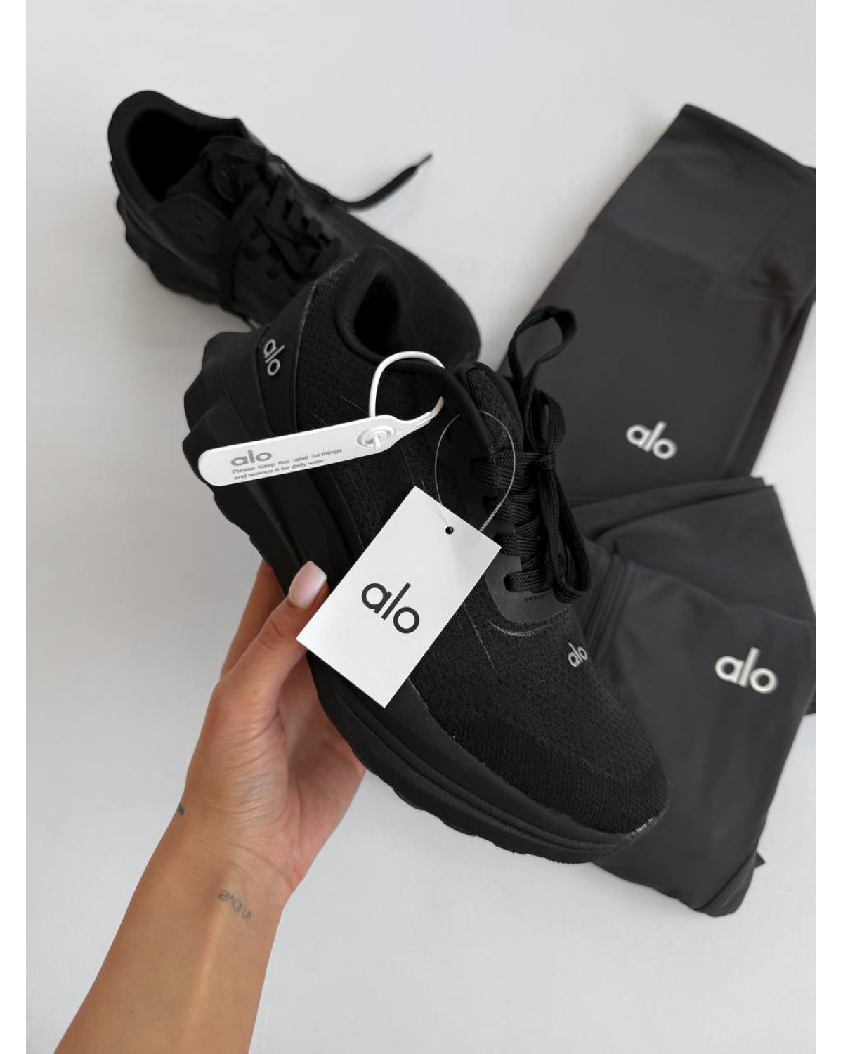 Alo Yoga Runner Black