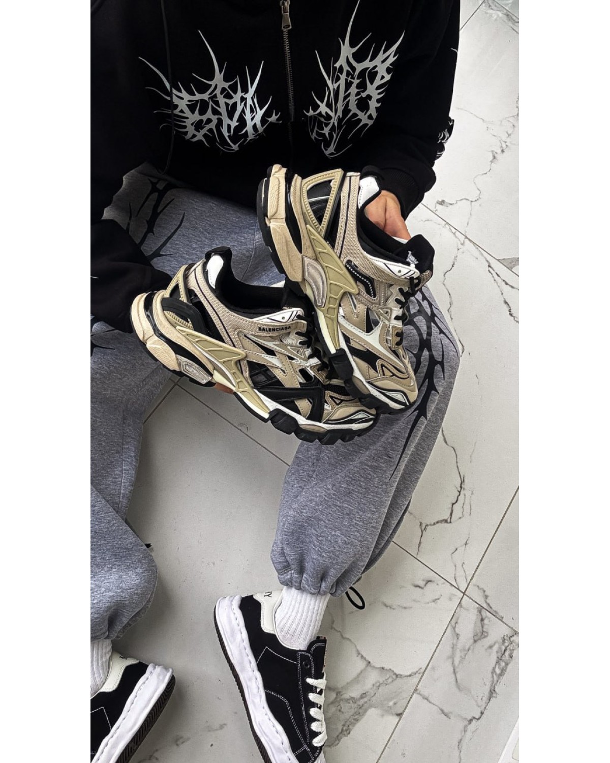 Balenciaga Track 2.0 Beige/Black