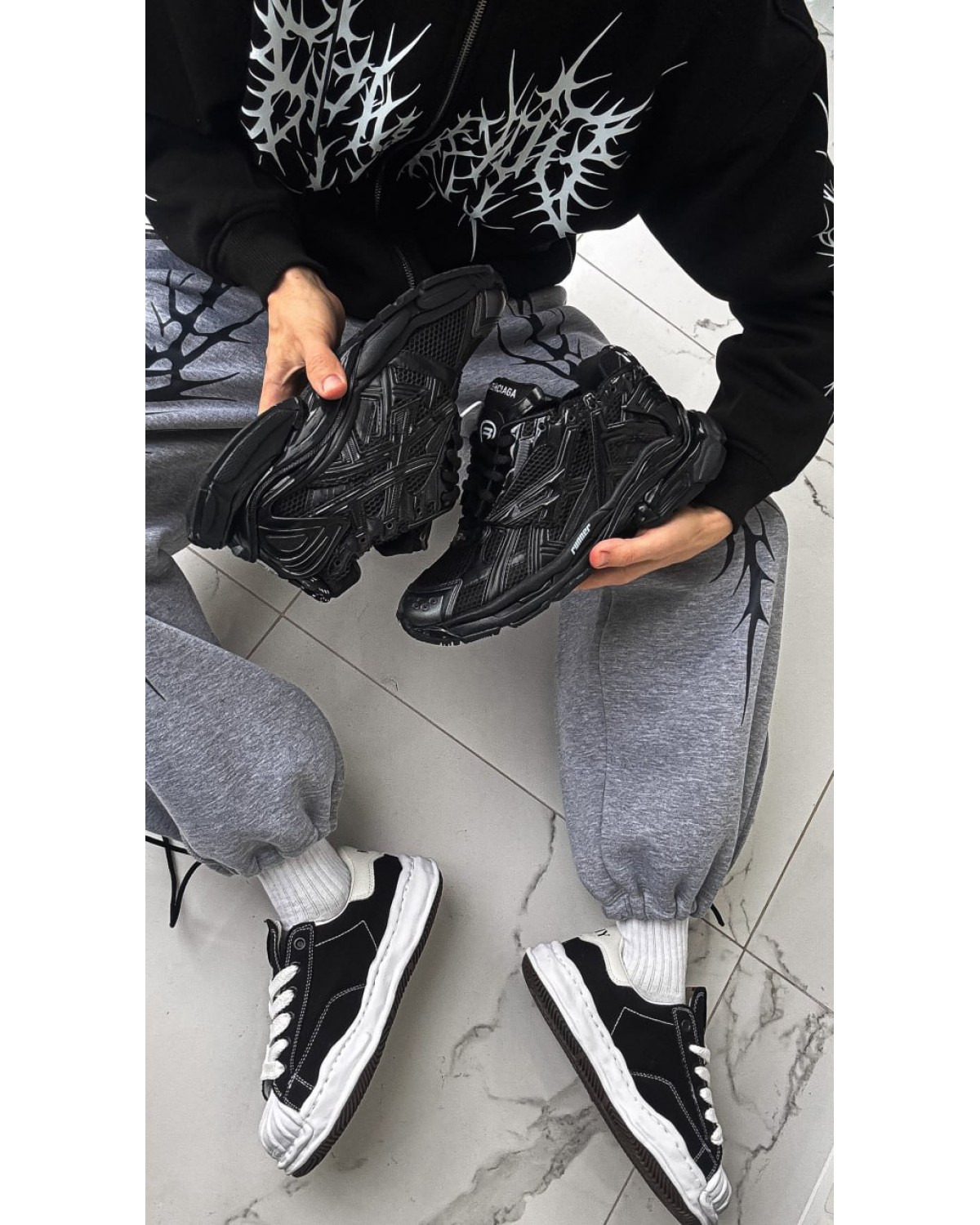 Balenciaga Runner Black