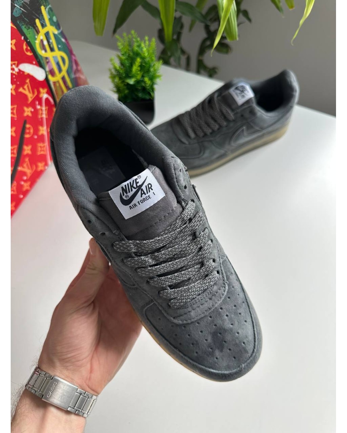 Nike Air Force 1 '07 LV8 Suede Grey